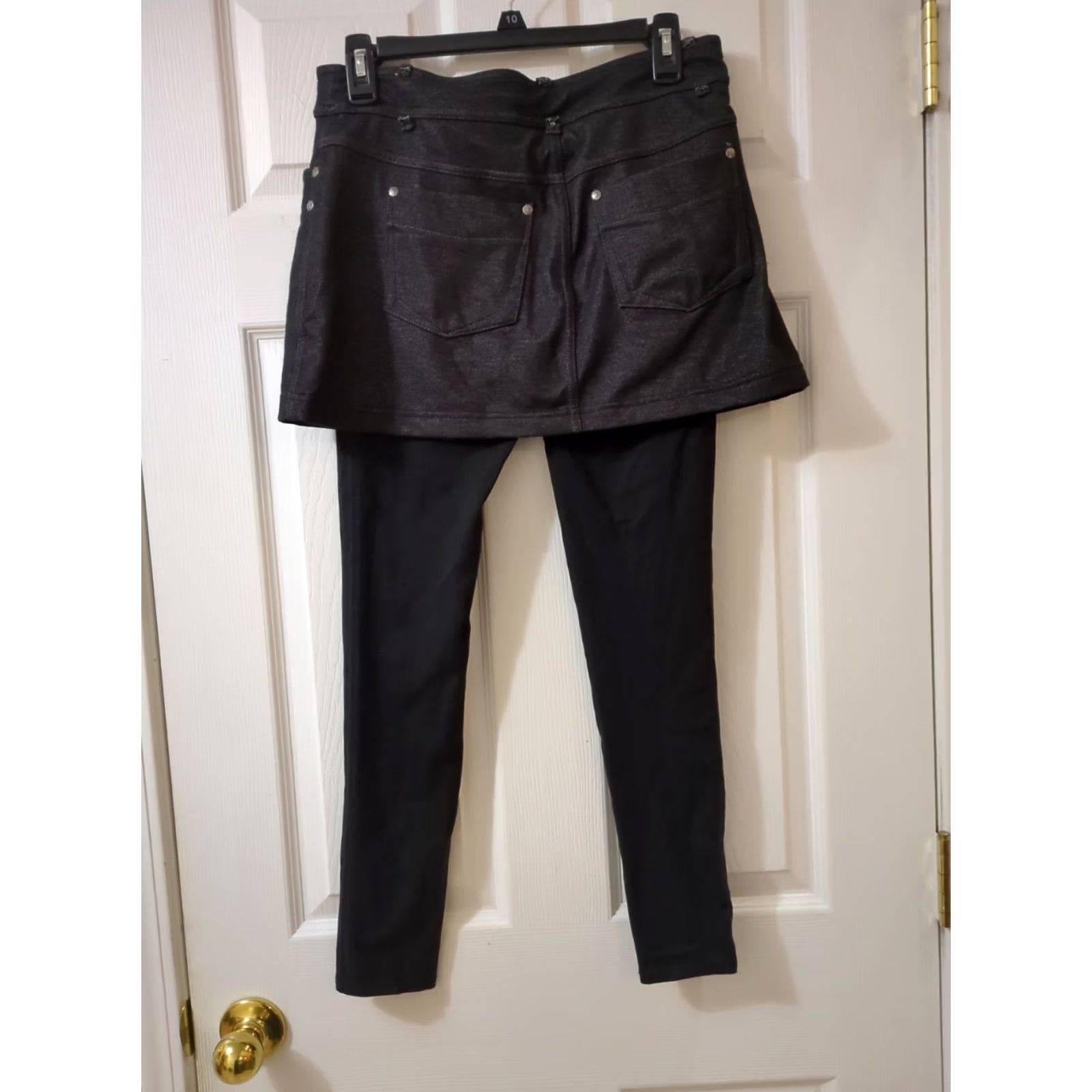 Athleta Athleta Leggings Skirted Black S 2-in-1 One Piece Comfort Elastic Waist Pockets Drawstring Size 28" / US 6 / IT 42 - 5 Thumbnail