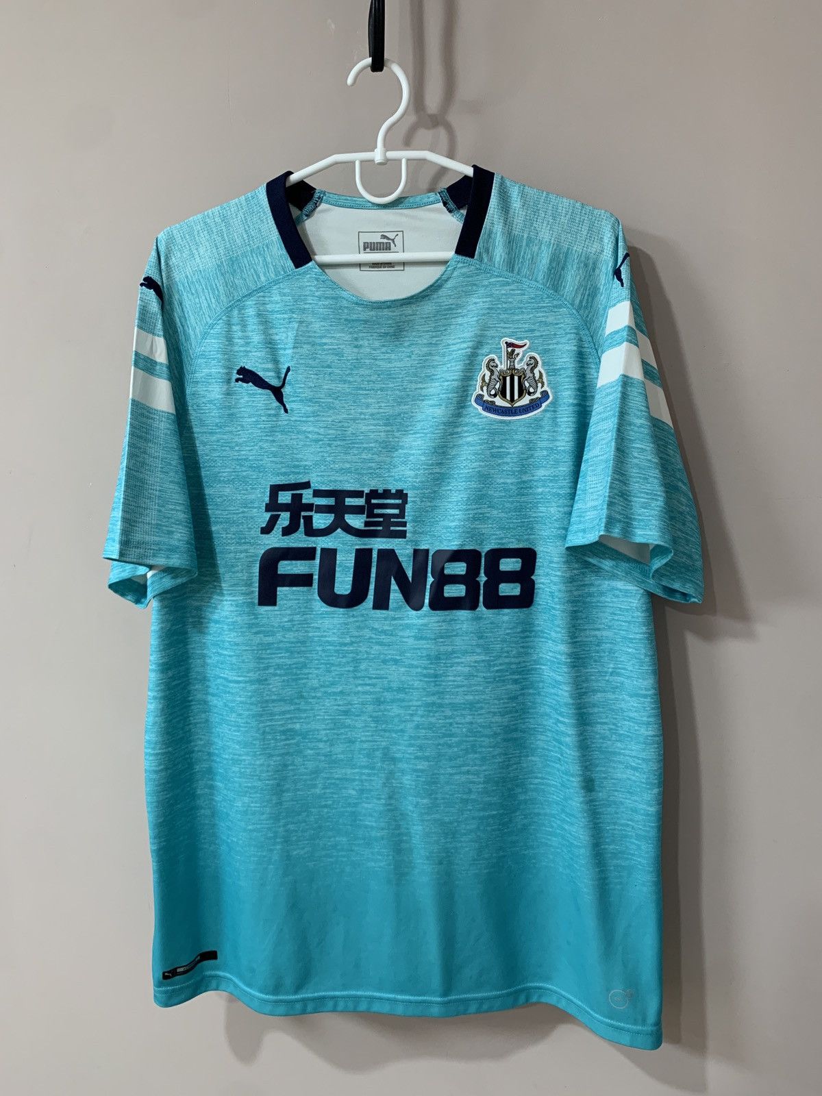 Puma Newcastle United 2018 2019 third puma soccer jersey football Size US XL / EU 56 / 4 - 1 Thumbnail