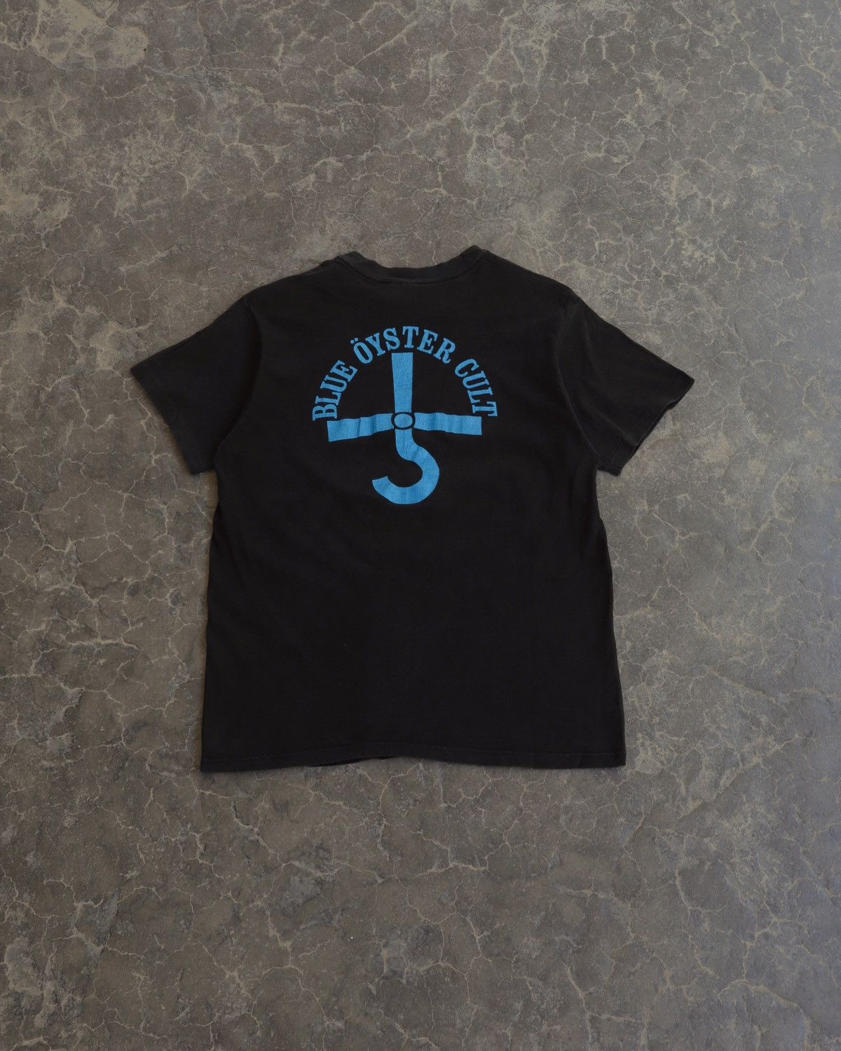 Band Tees Vintage 70s 80s Blue Oyster Cult Hanes USA Black Tee Large L Size US L / EU 52-54 / 3 - 3 Thumbnail