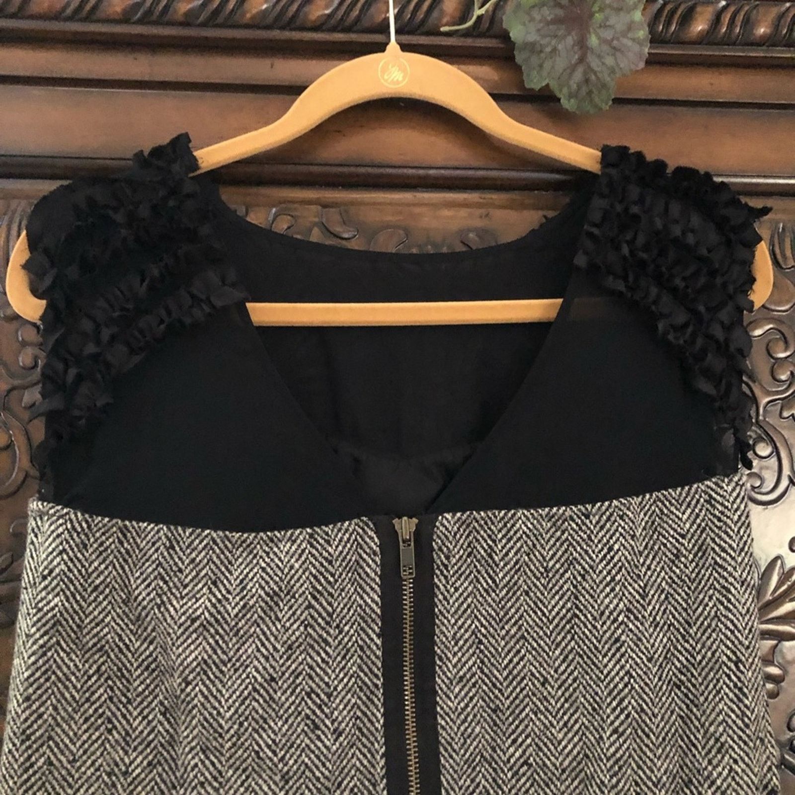 Bcbgmaxazria BCBG gathered satin chiffon herringbone tweed dress 8 Size M / US 6-8 / IT 42-44 - 6 Thumbnail