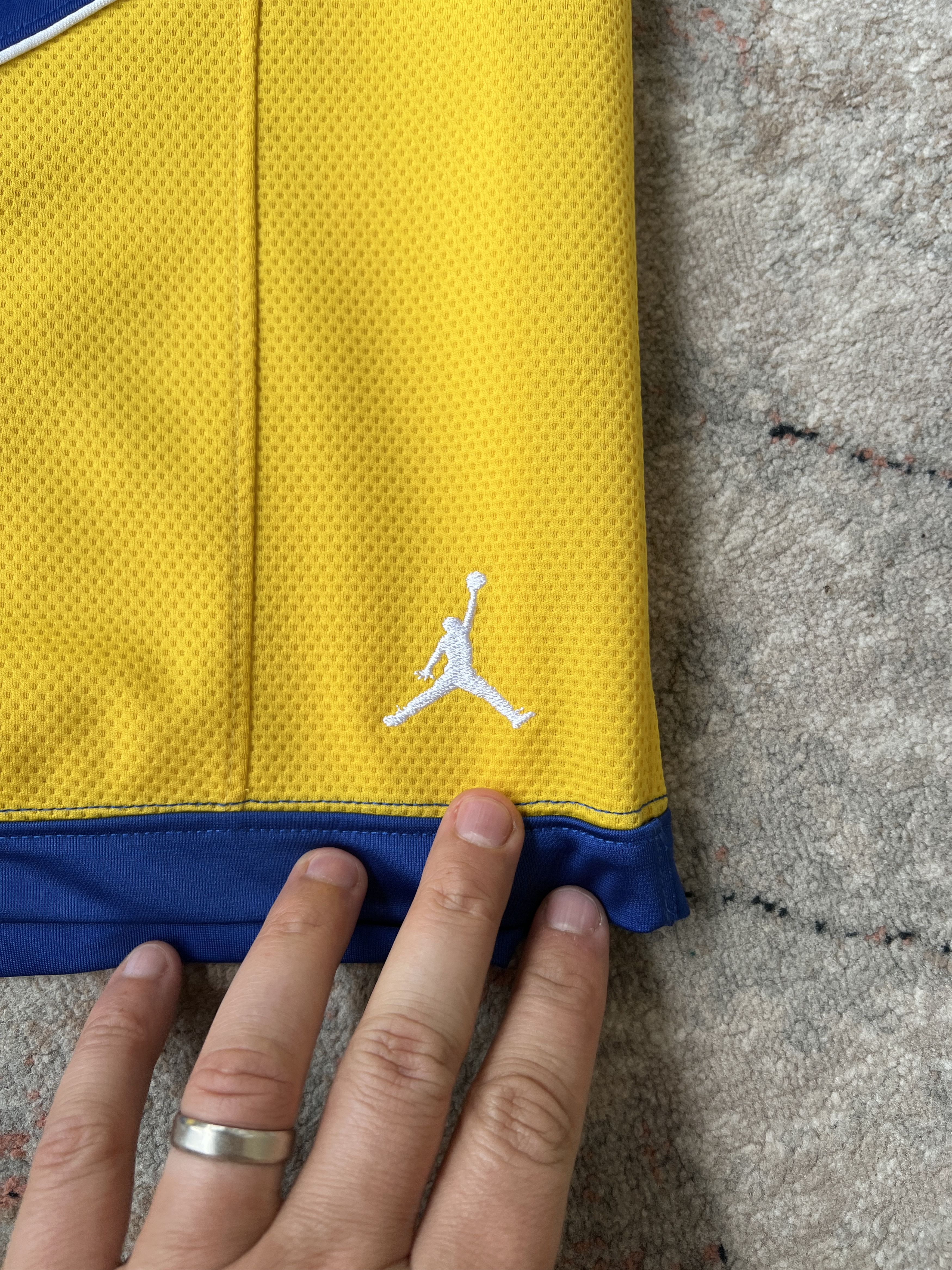 Jordan Brand Jordan Shorts Size US 30 / EU 46 - 2 Thumbnail