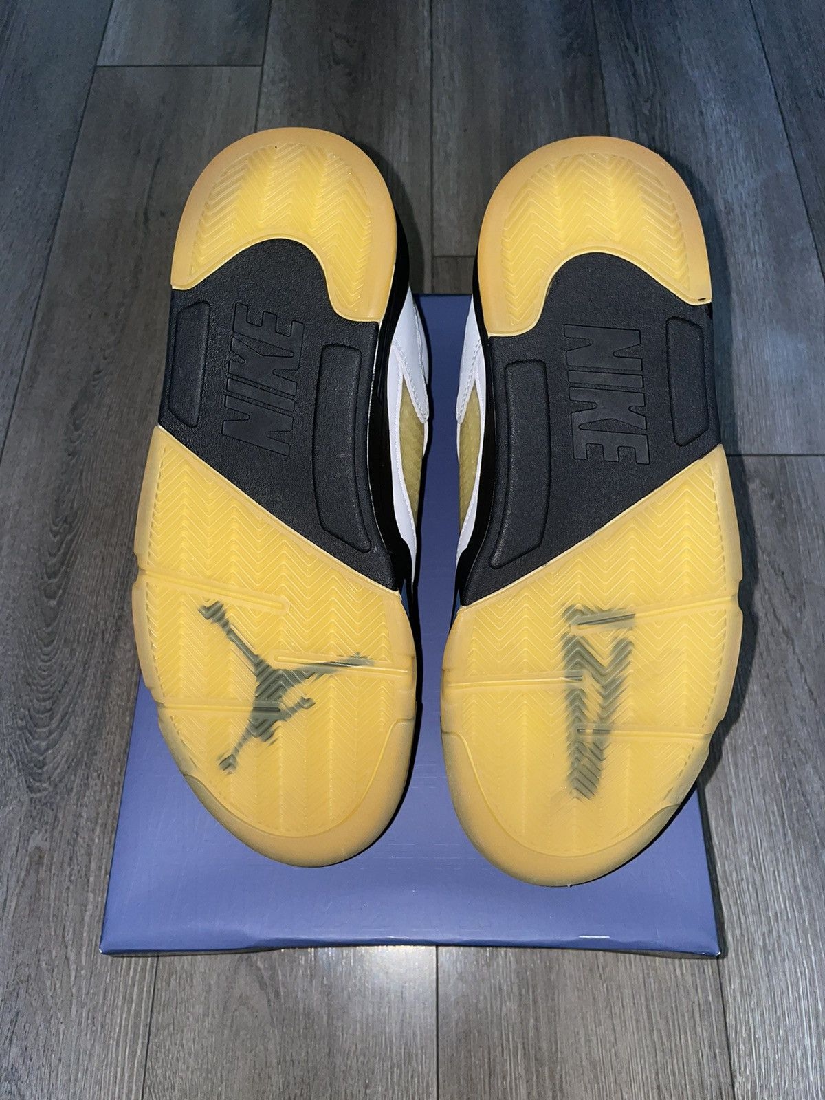 A Ma Maniére x Jordan 5 ‘Dawn’ - Size 9.5M