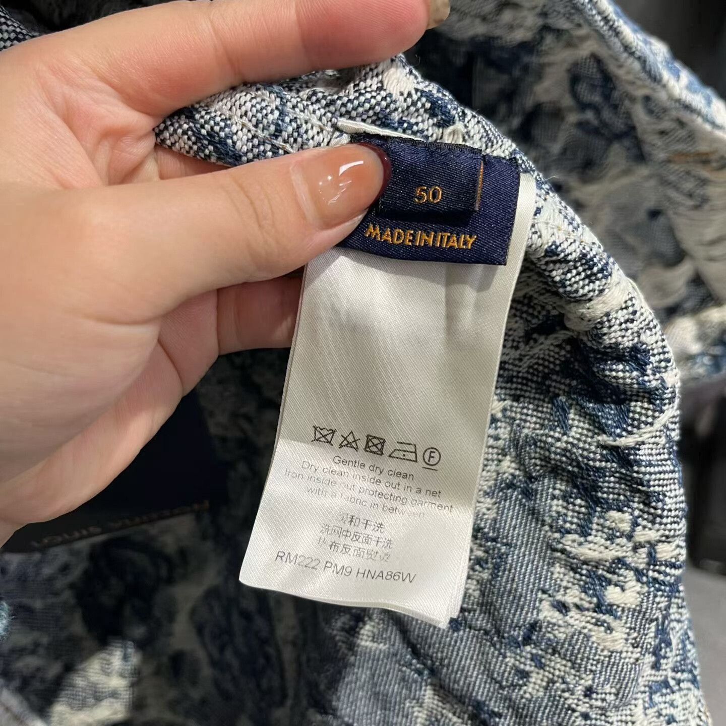 Louis Vuitton blue floral print long sleeve denim jacket Size US L / EU 52-54 / 3 - 3 Thumbnail