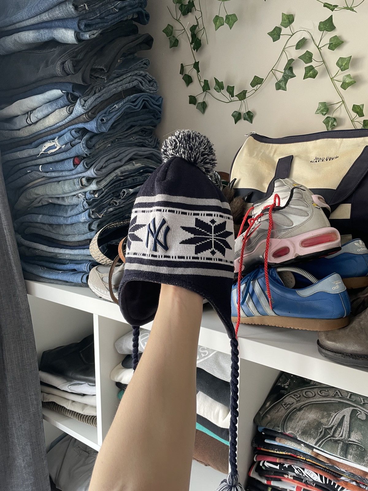 Japanese Brand × New York Yankees × Vintage Vintage New York Yankees Ushanka Hat Big Logo All Over Print Size ONE SIZE - 1 Thumbnail