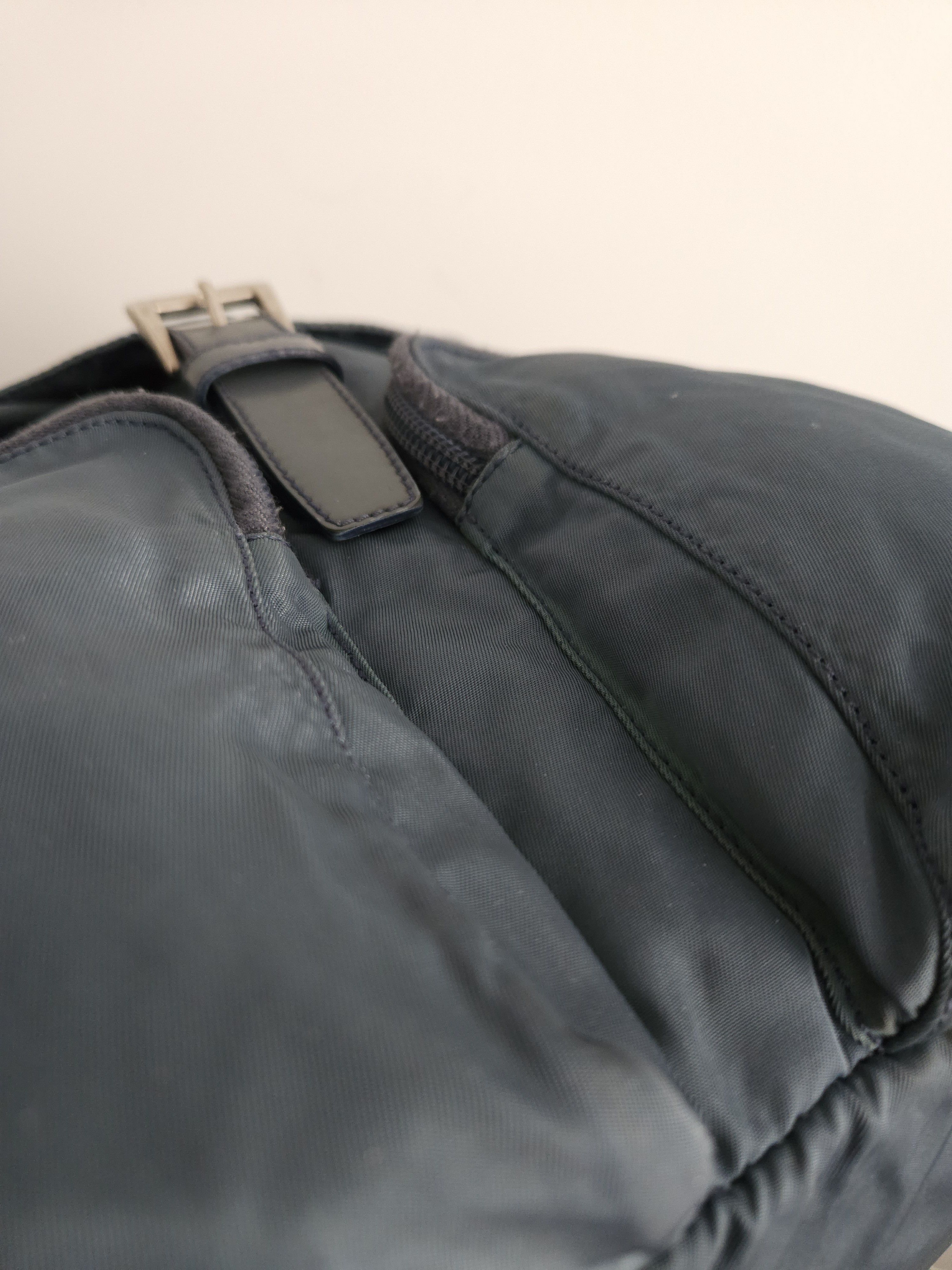 Prada Vintage 90s Prada nylon triangle logo mini cargo backpack Size ONE SIZE - 17 Thumbnail