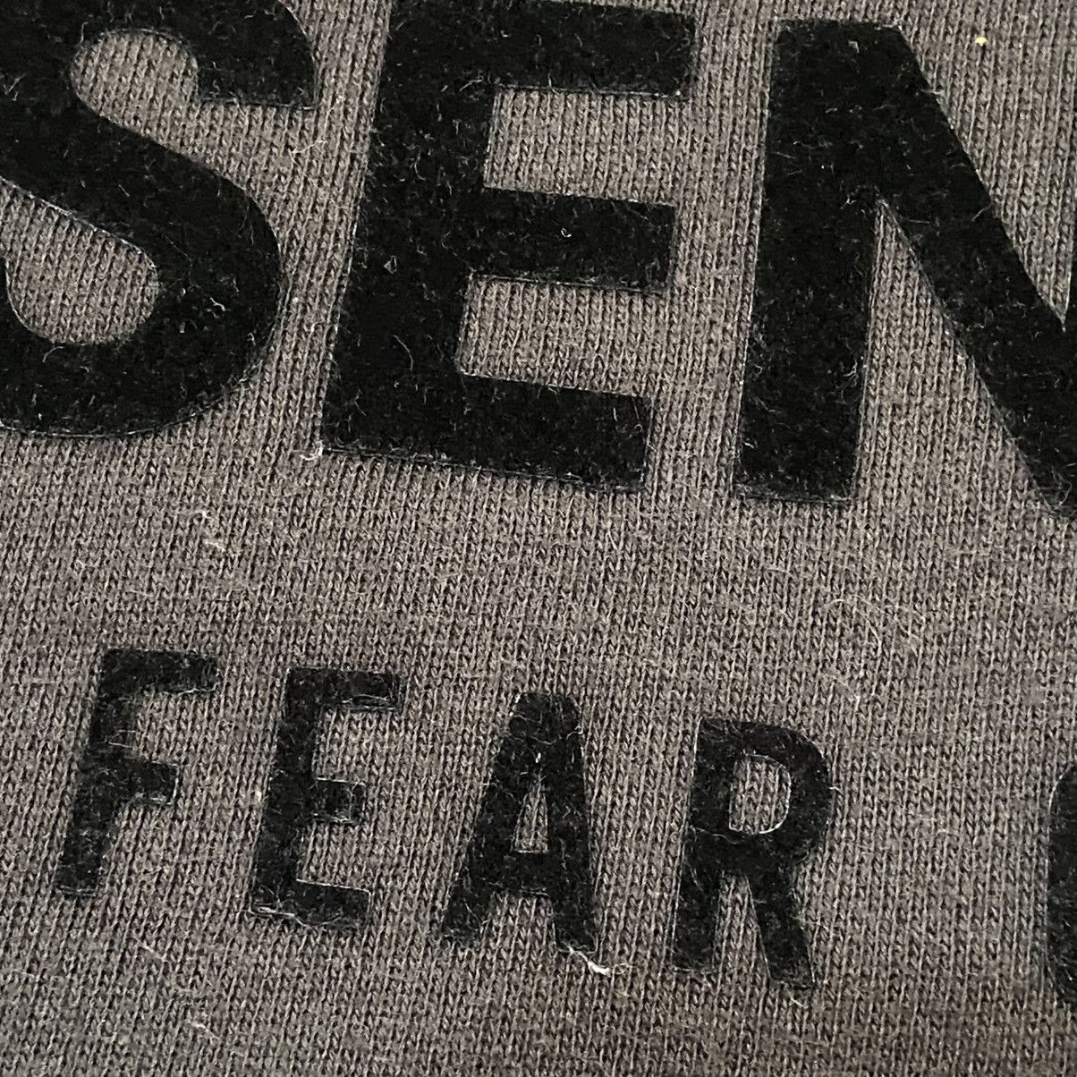 Fear of God Fear of God Essentials Crewneck Sweatshirt Size US S / EU 44-46 / 1 - 14 Thumbnail