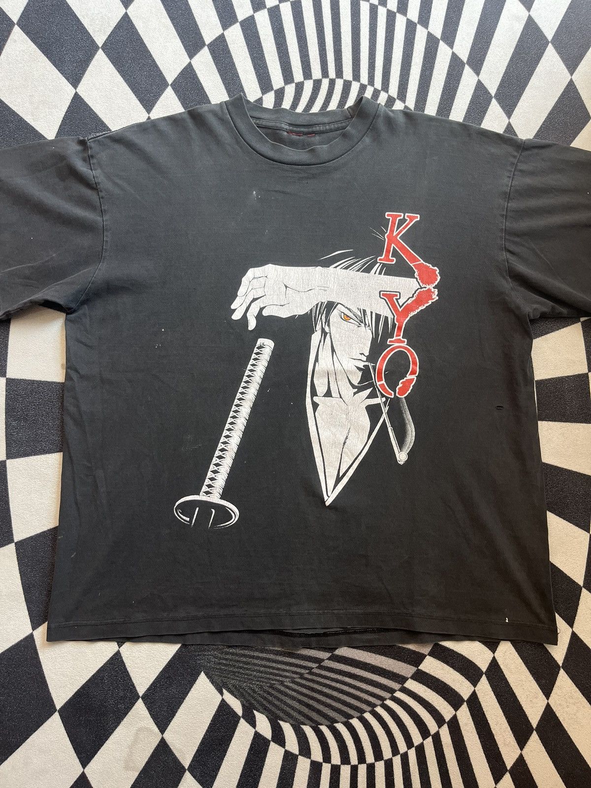 Anime Vintage KYO samurai Anime 00’s (dirty) Tshirt Size US XL / EU 56 / 4 - 3 Thumbnail