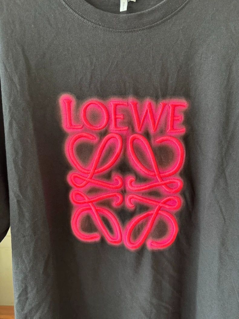 Loewe Loewe Neon pink short sleeve Size S / US 4 / IT 40 - 5 Thumbnail