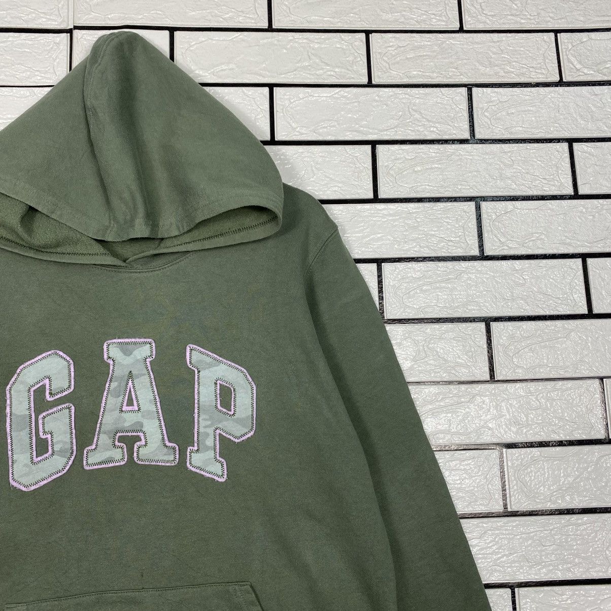 Japanese Brand Vintage Hoodie Pull Over Gap Spell Out Big Logo Size US L / EU 52-54 / 3 - 7 Thumbnail