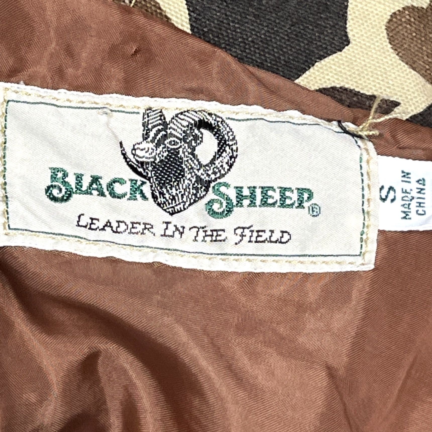 Vintage VINTAGE Black Sheep Jacket CAMOUFLAGE Hunting Brown Tan Camo Cargo Pockets Nylon Lining Hooded Snap Zip Mid-Length 1683 Mens S Size US S / EU 44-46 / 1 - 2 Thumbnail