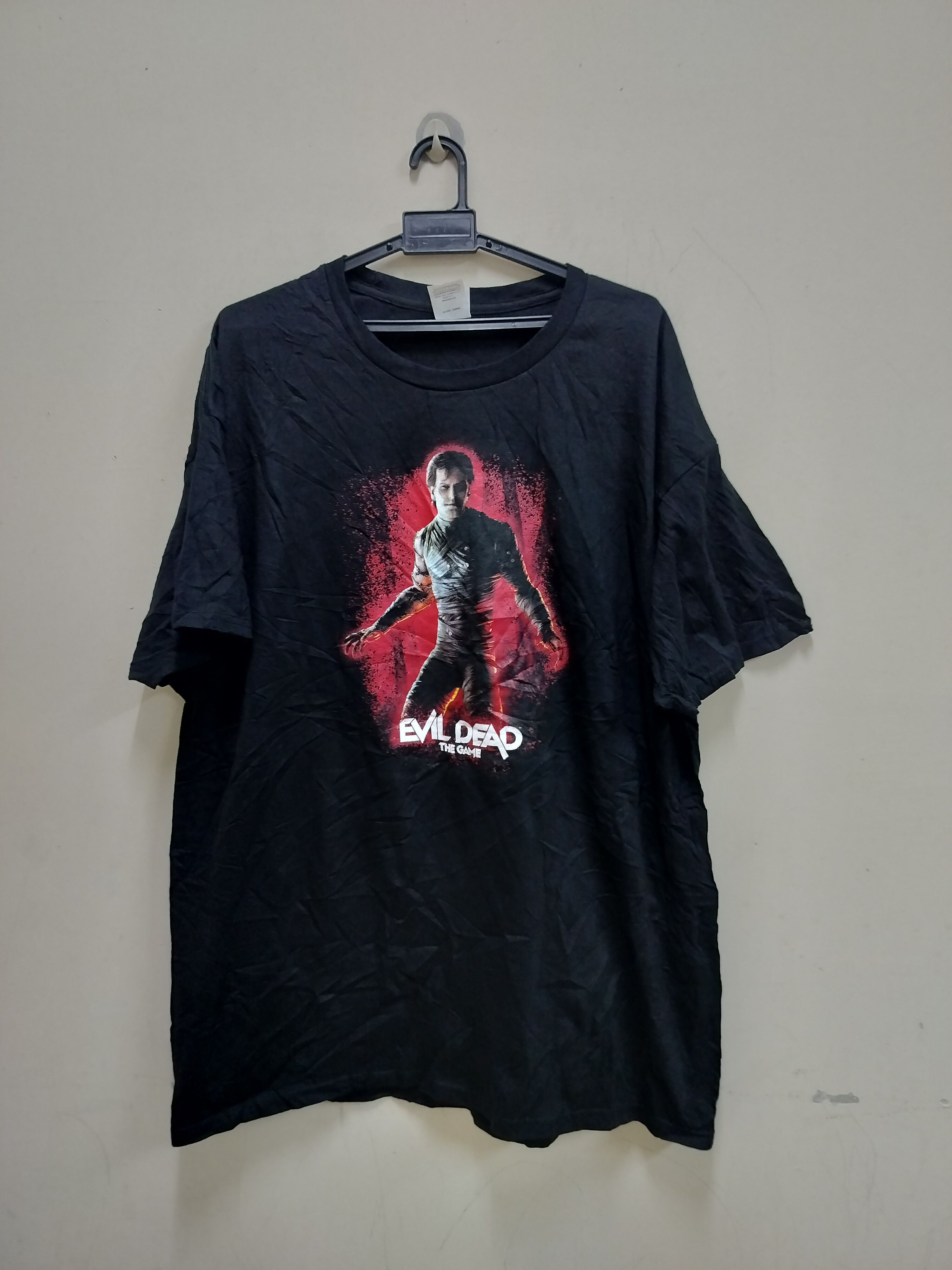 Hanes Evil Dead The Game San Diego Comic -Con 2022 tee Size US XL / EU 56 / 4 - 1 Thumbnail