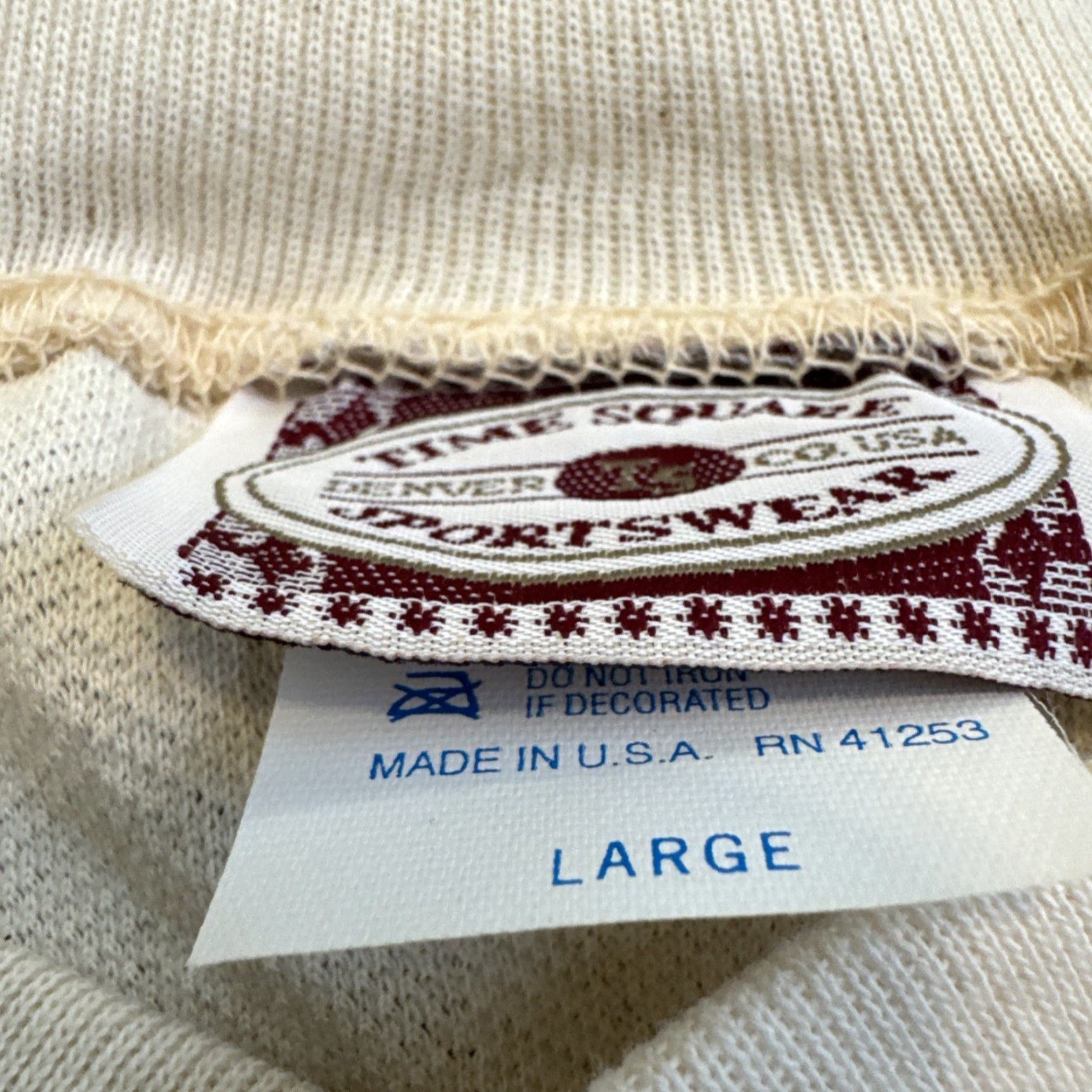 Vintage VINTAGE Dallas Texas Embroidered Henley T-Shirt Times Square Sportswear Ivory L Mens 90s Size US L / EU 52-54 / 3 - 4 Thumbnail