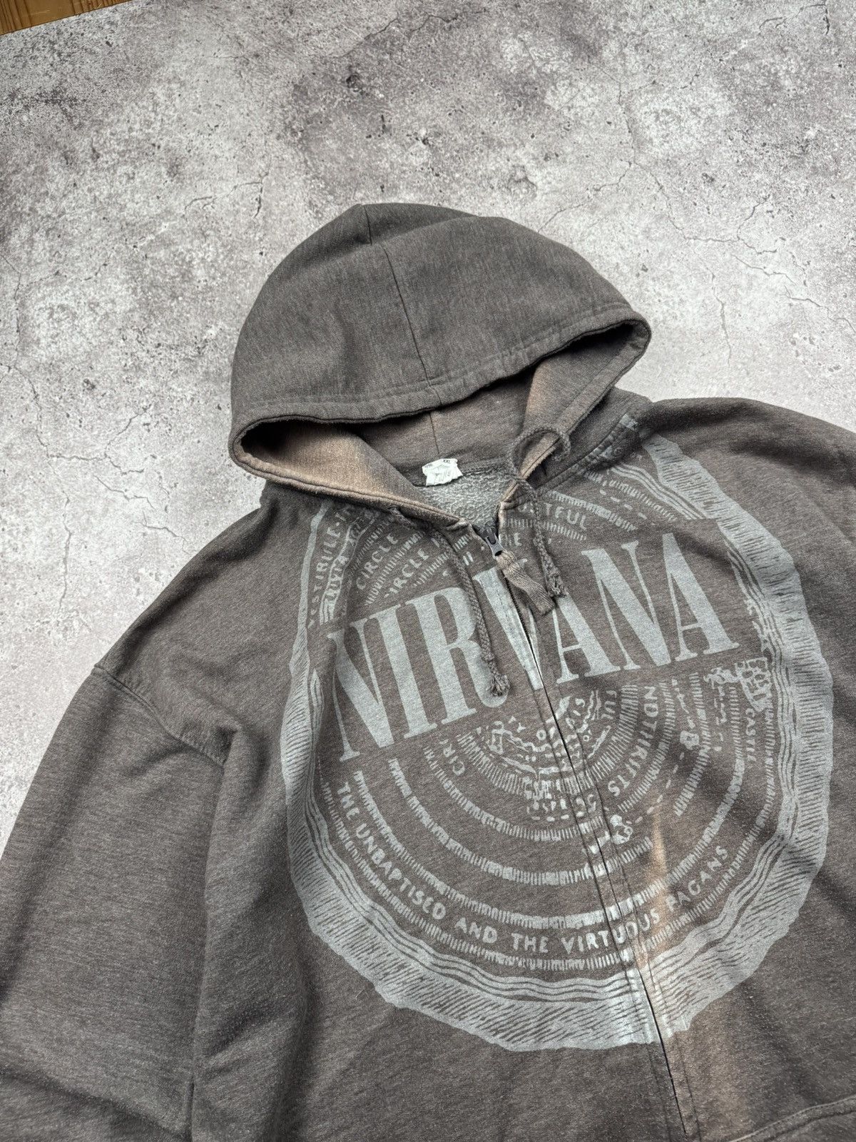 Band Tees Vintage 90 NIRVANA KURT COBAIN Grunge Memory Faded Hoodie Size US XL / EU 56 / 4 - 3 Thumbnail
