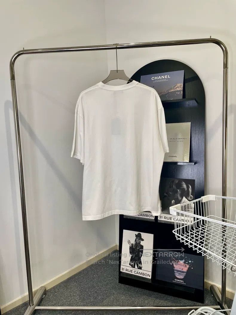 Balenciaga Balenciaga Logo Printed Round Neck Short Sleeve White T-Sh Size US L / EU 52-54 / 3 - 5 Thumbnail