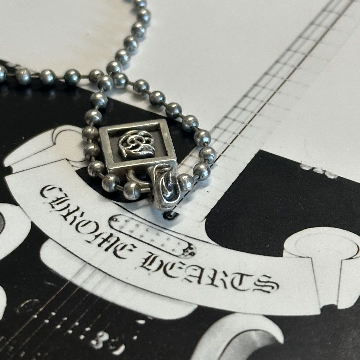 アクセサリー Chrome Hearts framed flrl CHROME HEARTS FRAMED FLORAL PENDANT - remolquesrobert.com