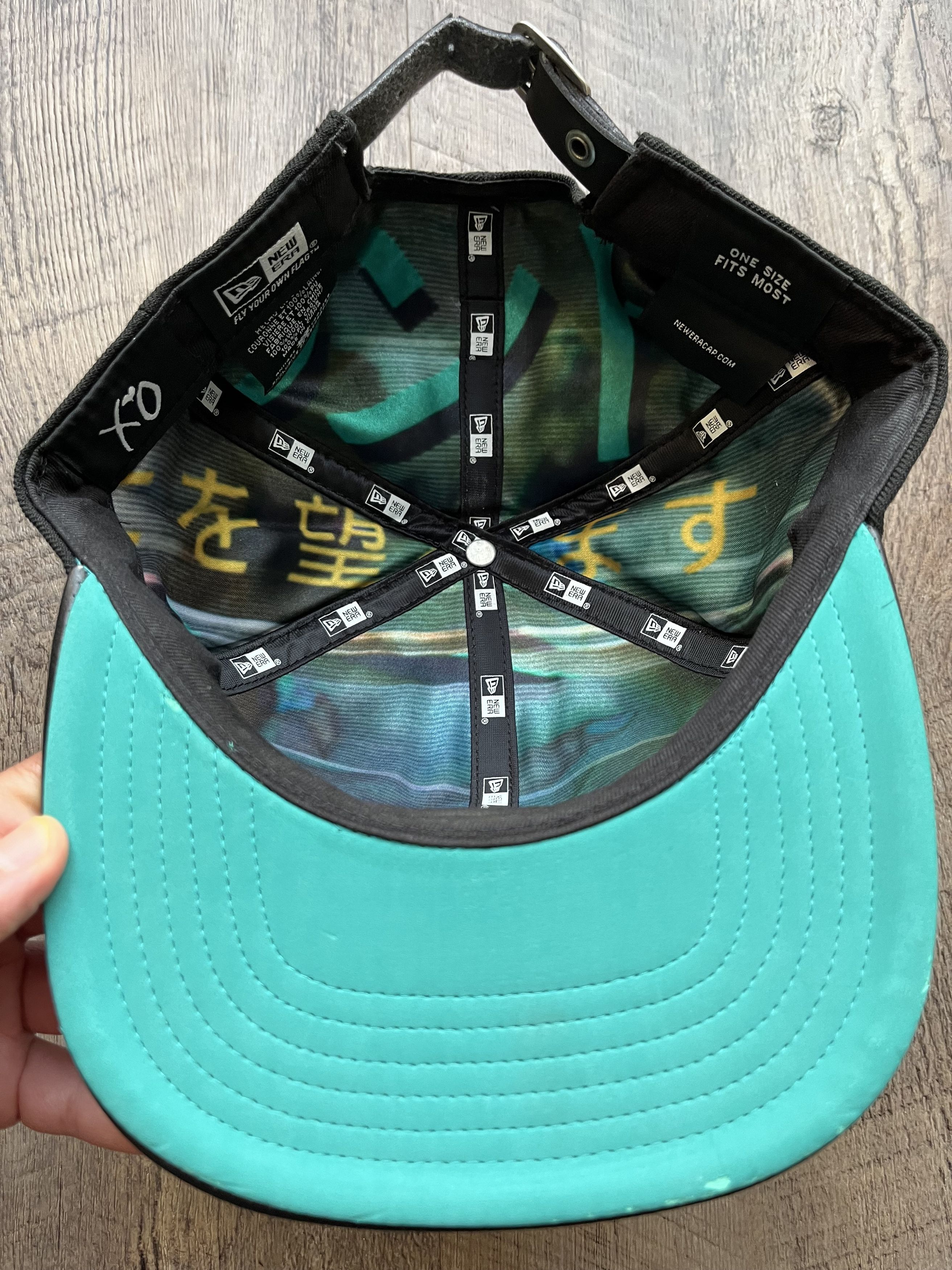 The Weeknd New Era Xo The Weeknd Kissland hat Size ONE SIZE - 5 Thumbnail
