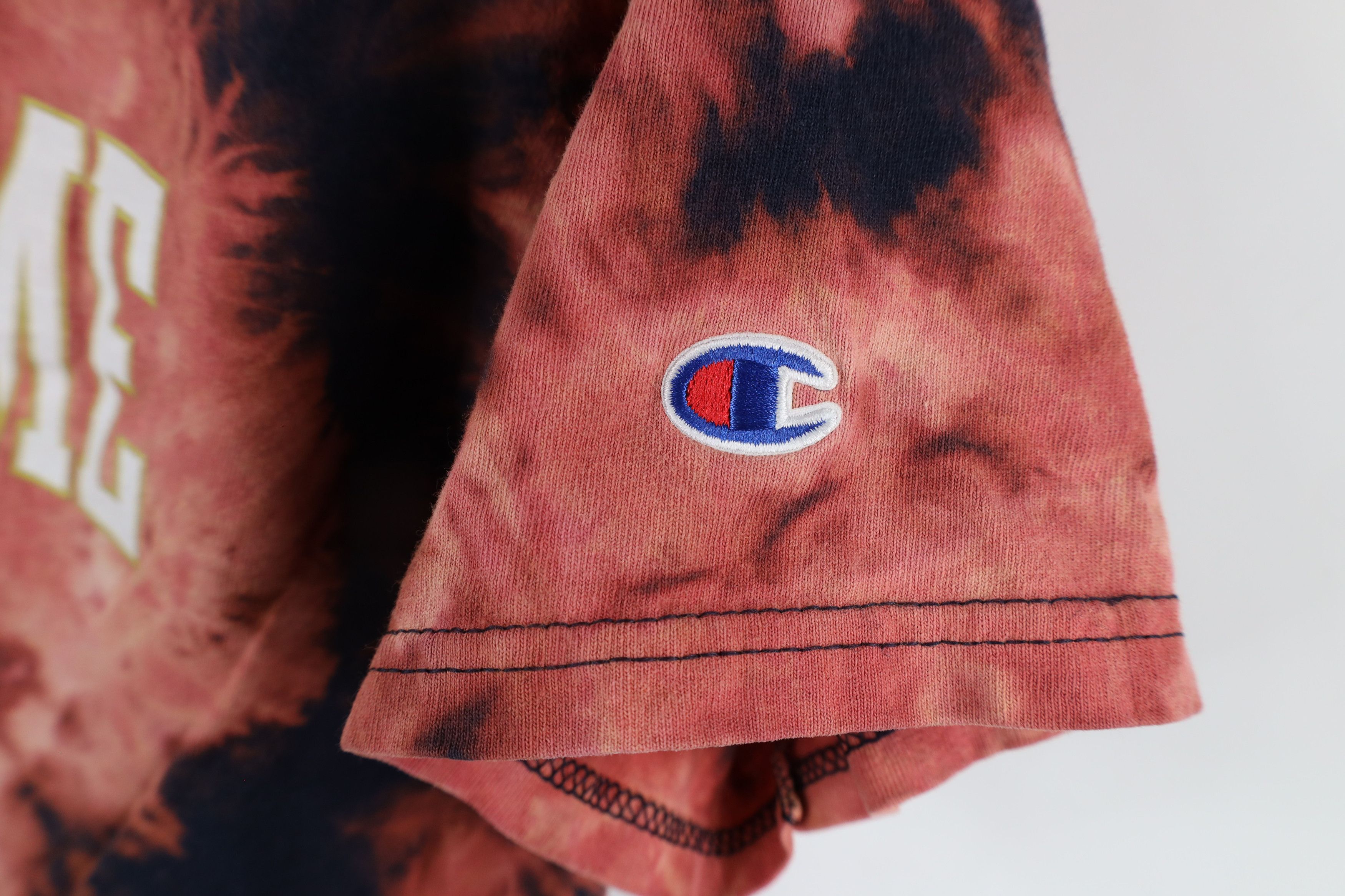 Champion × Vintage Vintage Champion Acid Wash Notre Dame University T-Shirt Size US M / EU 48-50 / 2 - 4 Thumbnail