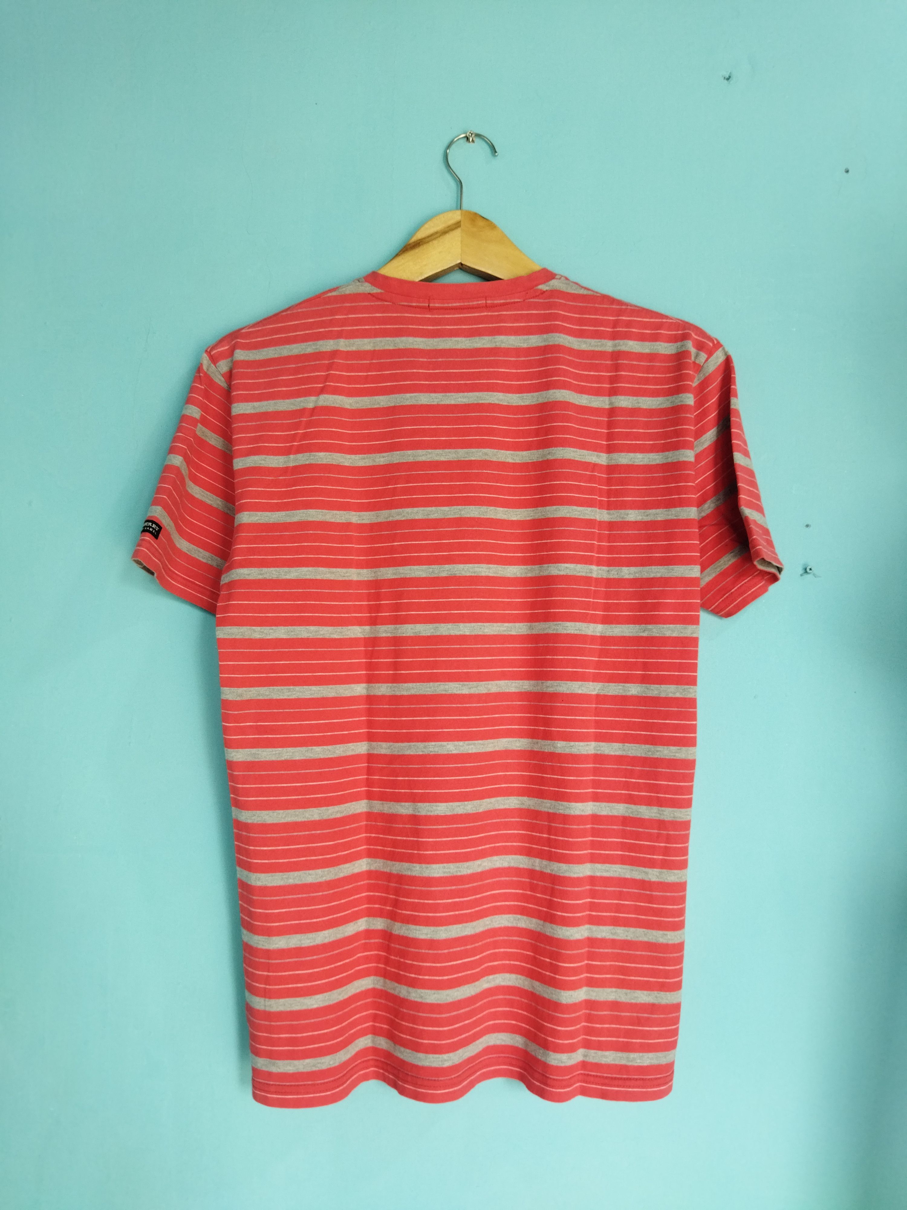 Black Label × Burberry Burberry black label red stripe T-shirt Size US M / EU 48-50 / 2 - 7 Thumbnail