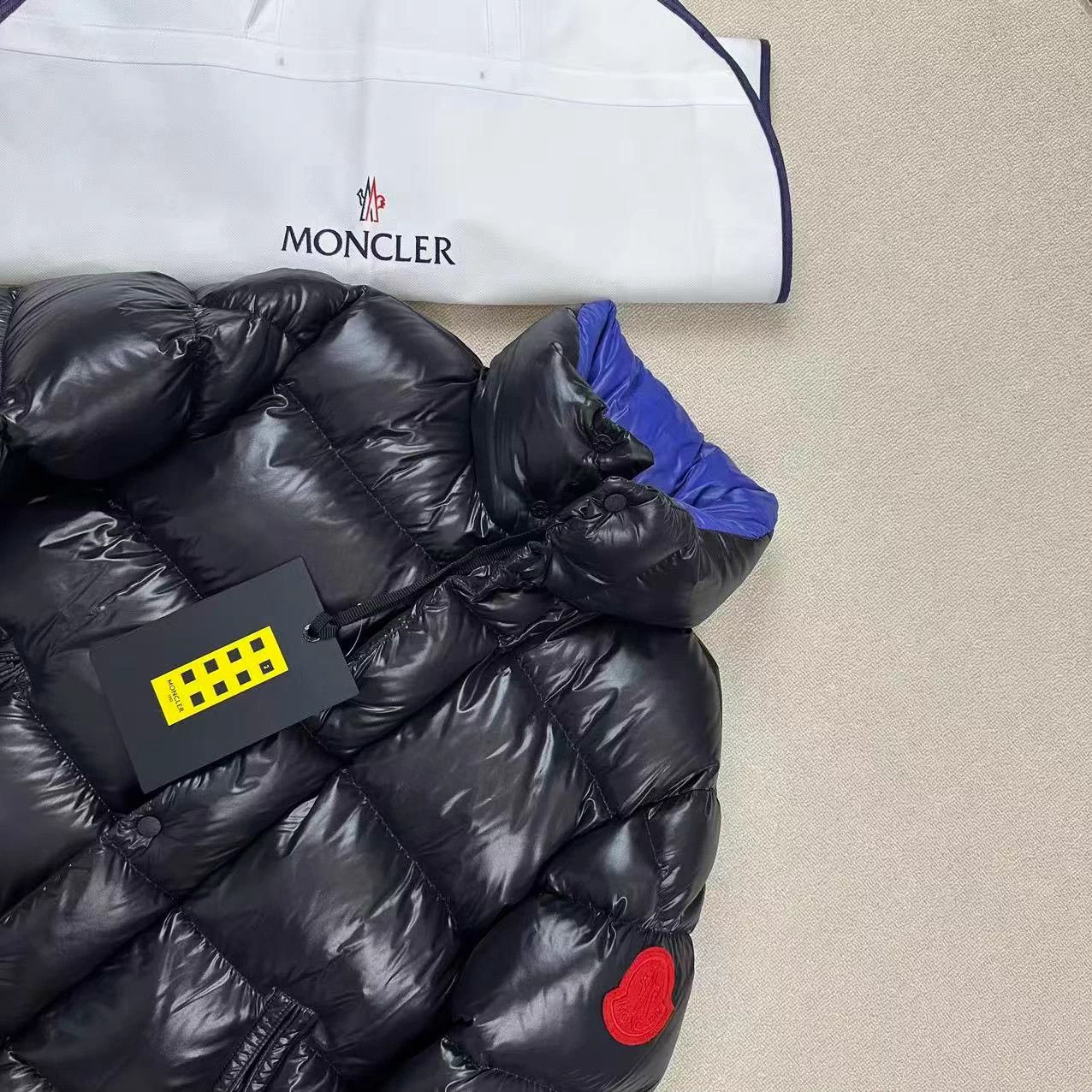 Moncler MONCLER logo stand collar puffer jacket size 3 Size US L / EU 52-54 / 3 - 3 Thumbnail