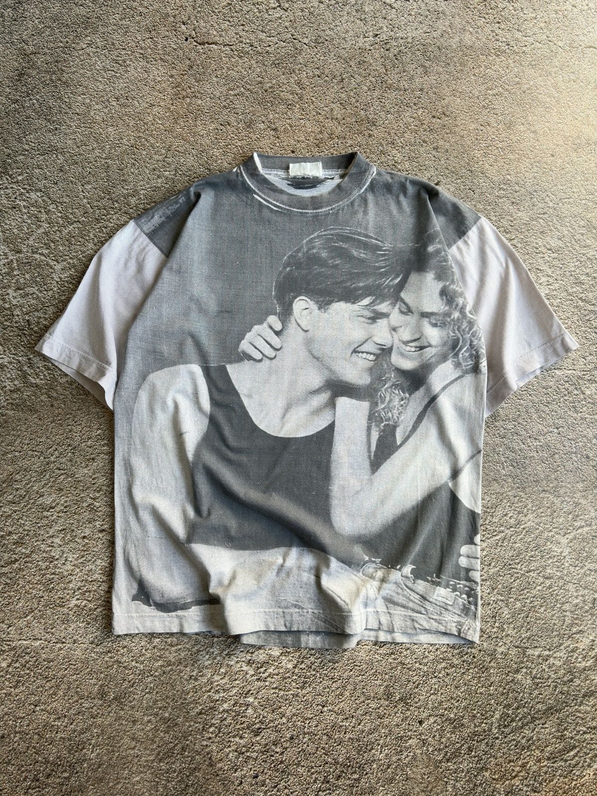 Vintage Vintage 90s Lovely Couple AOP Graphic Tee Size US XL / EU 56 / 4 - 1 Thumbnail