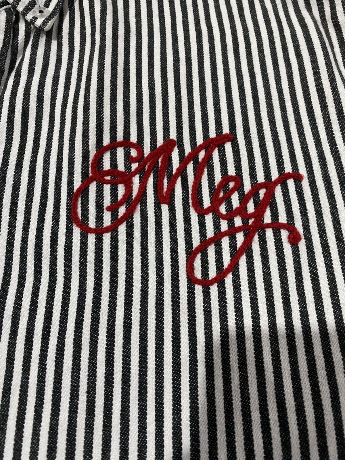 Vintage vintage 𝐇𝐀𝐑𝐋𝐄𝐘 𝐃𝐀𝐕𝐈𝐃𝐒𝐎𝐍 𝐂𝐇𝐀𝐈𝐍𝐒𝐓𝐈𝐓𝐇 𝐄𝐌𝐁𝐑𝐎𝐈𝐃𝐄𝐑𝐘 Size US L / EU 52-54 / 3 - 6 Thumbnail