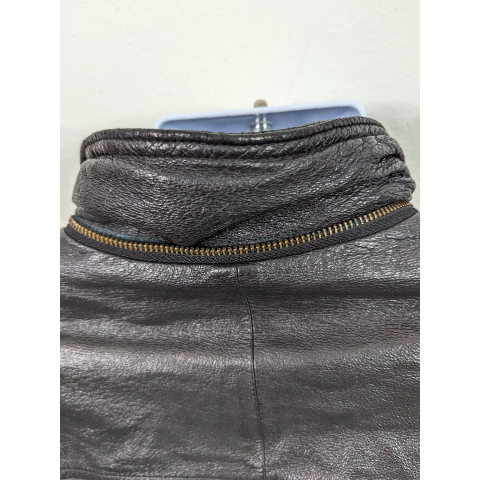 Vintage VINTAGE Wilsons Leather Men’s Jacket Long Drawstring 90s Biker Zip Pockets Insulated Classic Zippered Black M Size US M / EU 48-50 / 2 - 4 Thumbnail