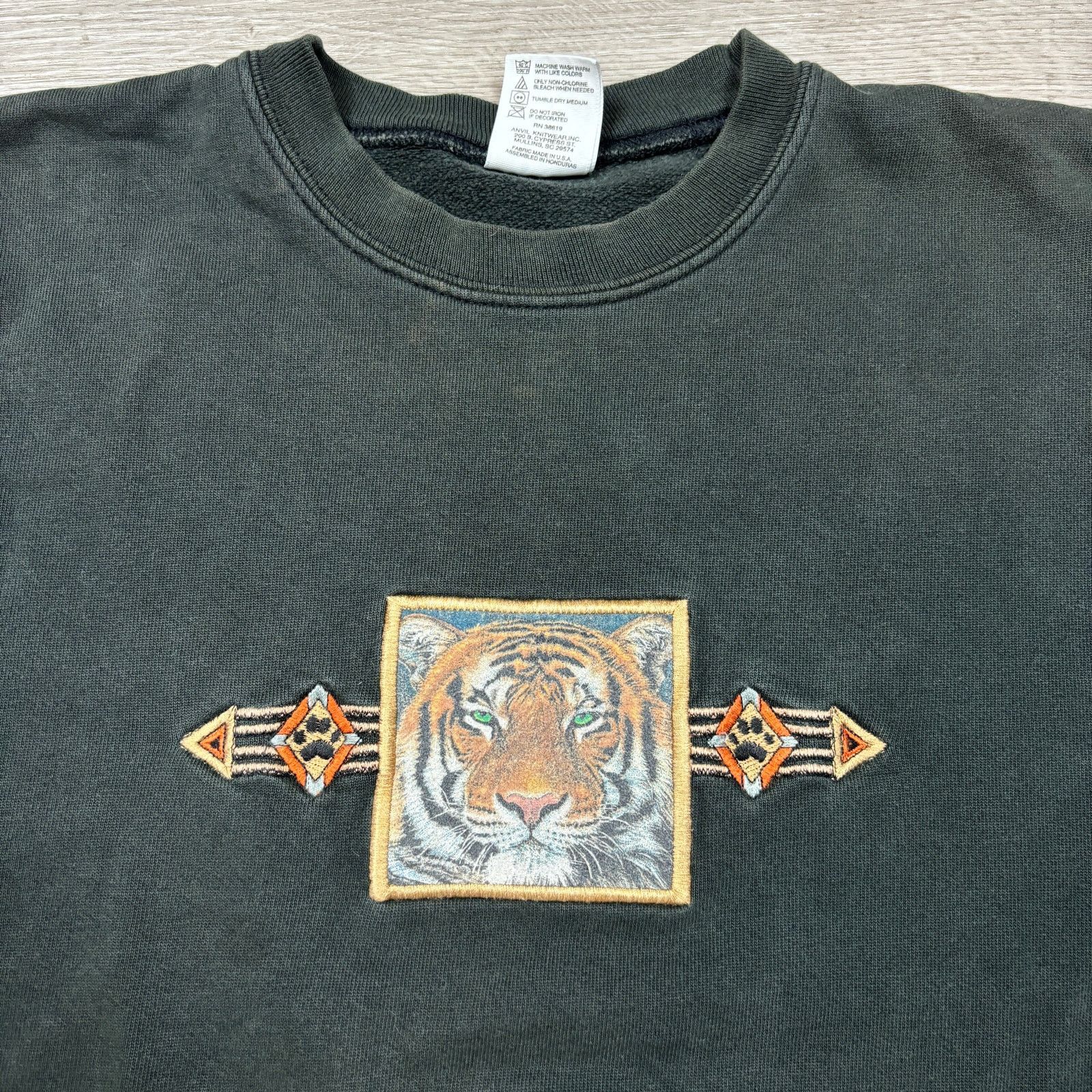 Vintage Vintage 90s Tiger Paw Embroidered Crew Sweatshirt Mens Large Size US L / EU 52-54 / 3 - 3 Thumbnail