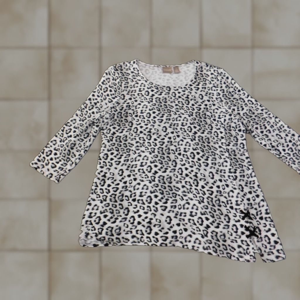 Vintage Chicos Size 1 Sweater gray animal print knit stretch rayon roundneck Size XS / US 0-2 / IT 36-38 - 1 Thumbnail