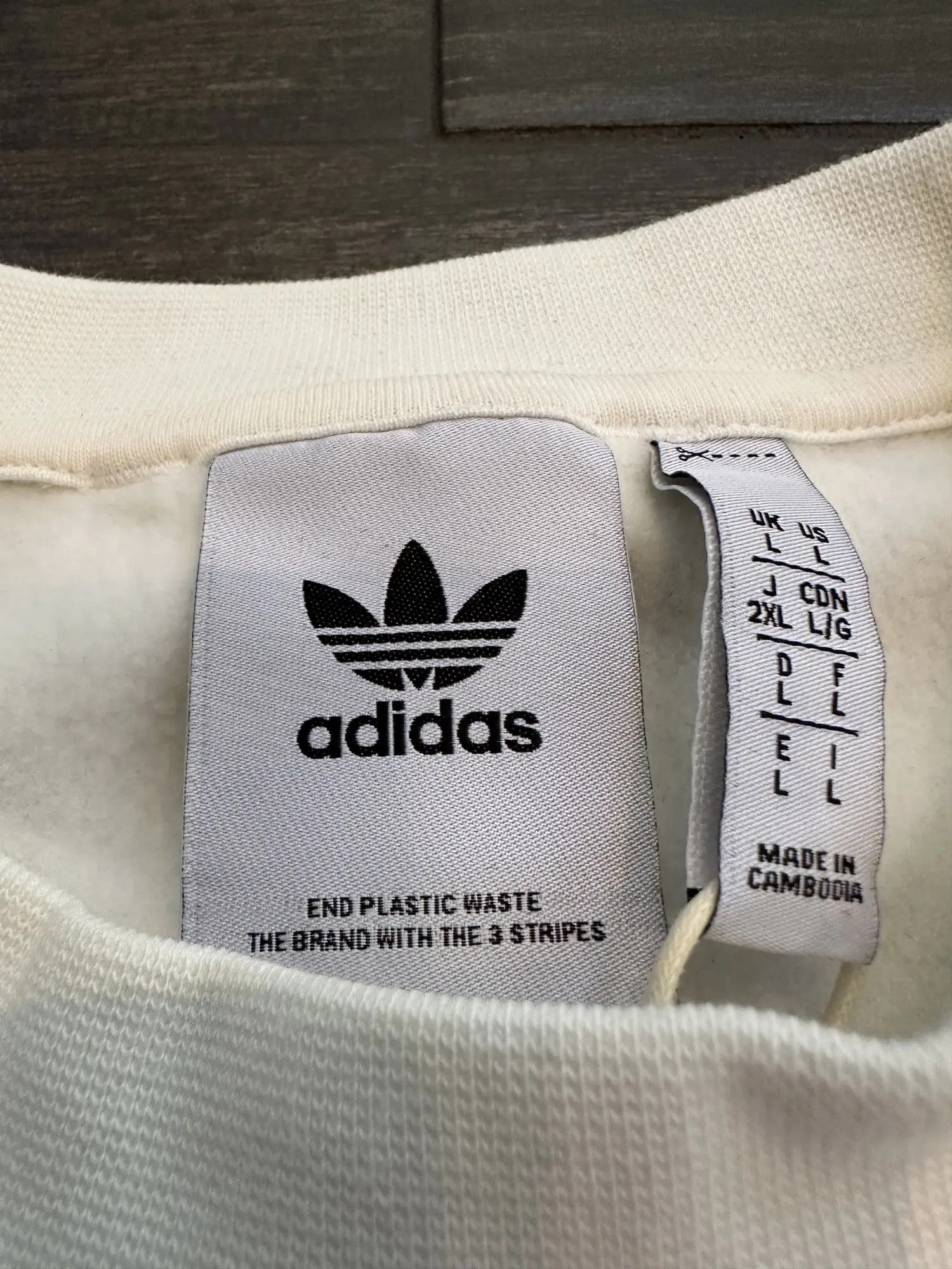 Adidas Adidas Polar Bear Embroidery Crewneck Size US L / EU 52-54 / 3 - 3 Thumbnail