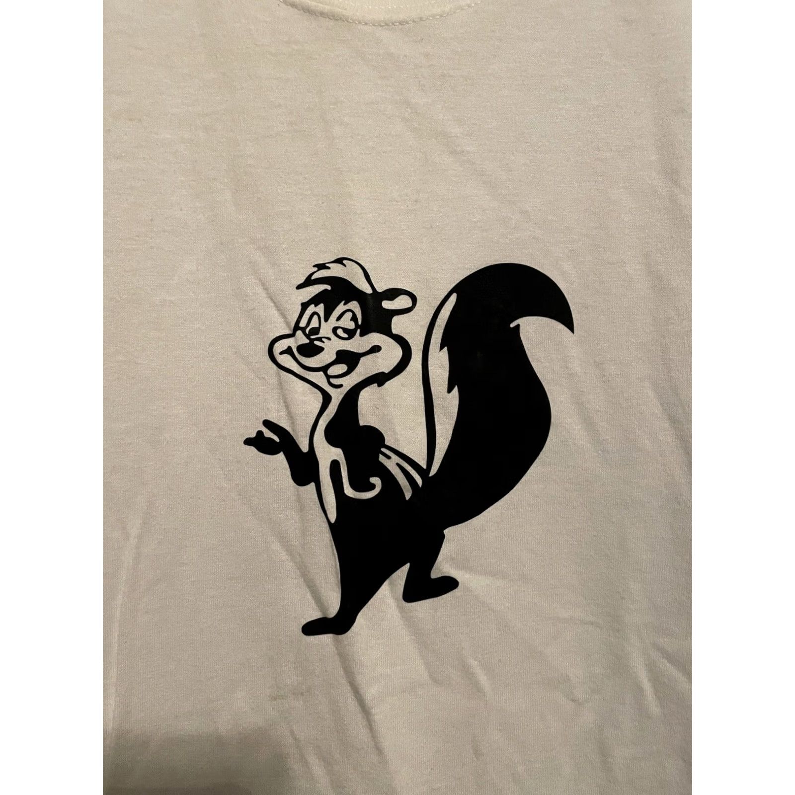 Vintage VINTAGE Looney Tunes Pepe Le Pew White T-Shirt Men XL Crew Neck Short Sleeve 1990s 90s Retro Embroidered Cotton Size US XL / EU 56 / 4 - 2 Thumbnail