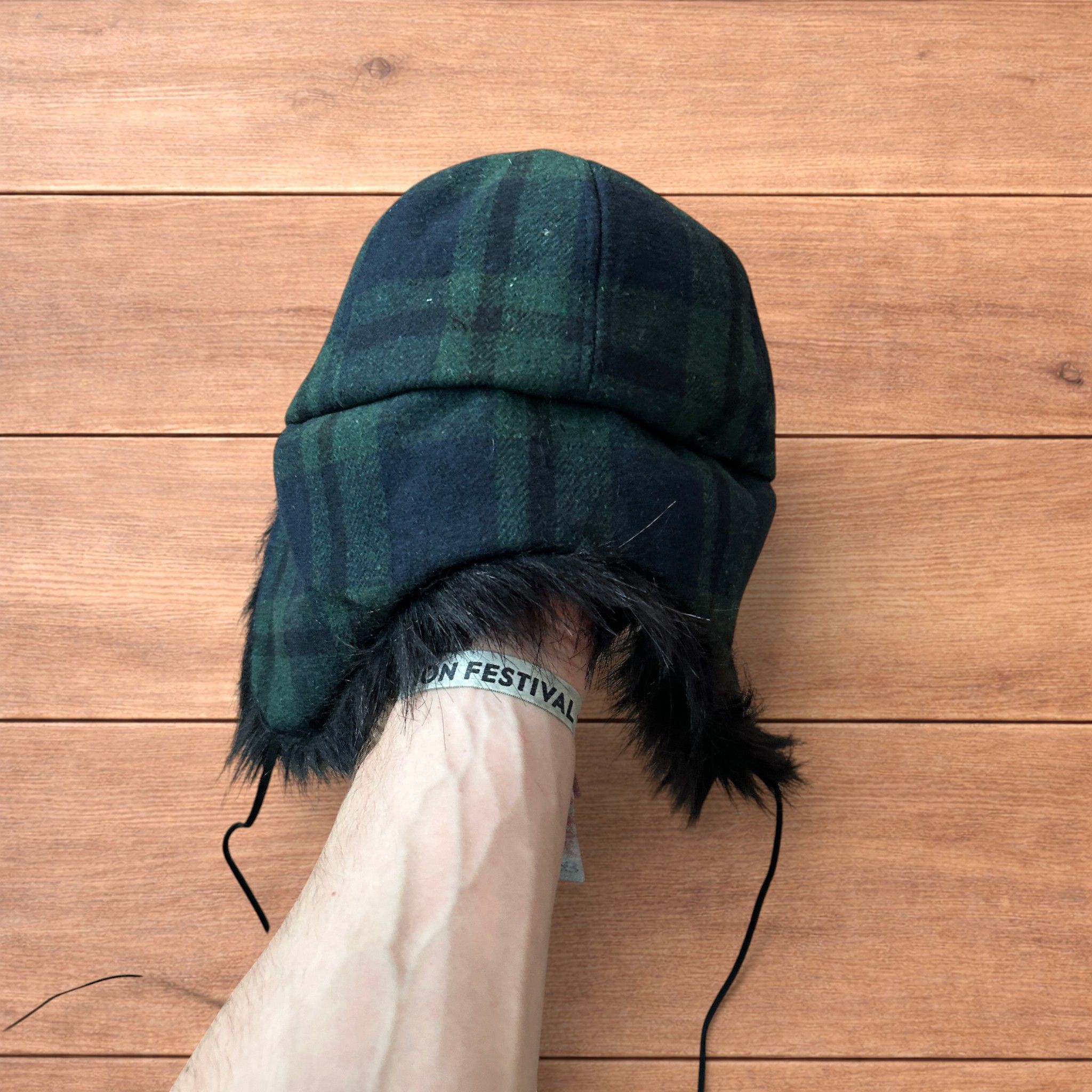 Japanese Brand Trapper Russian ear flap hat cap in checkered khaki/black. Size ONE SIZE - 8 Thumbnail