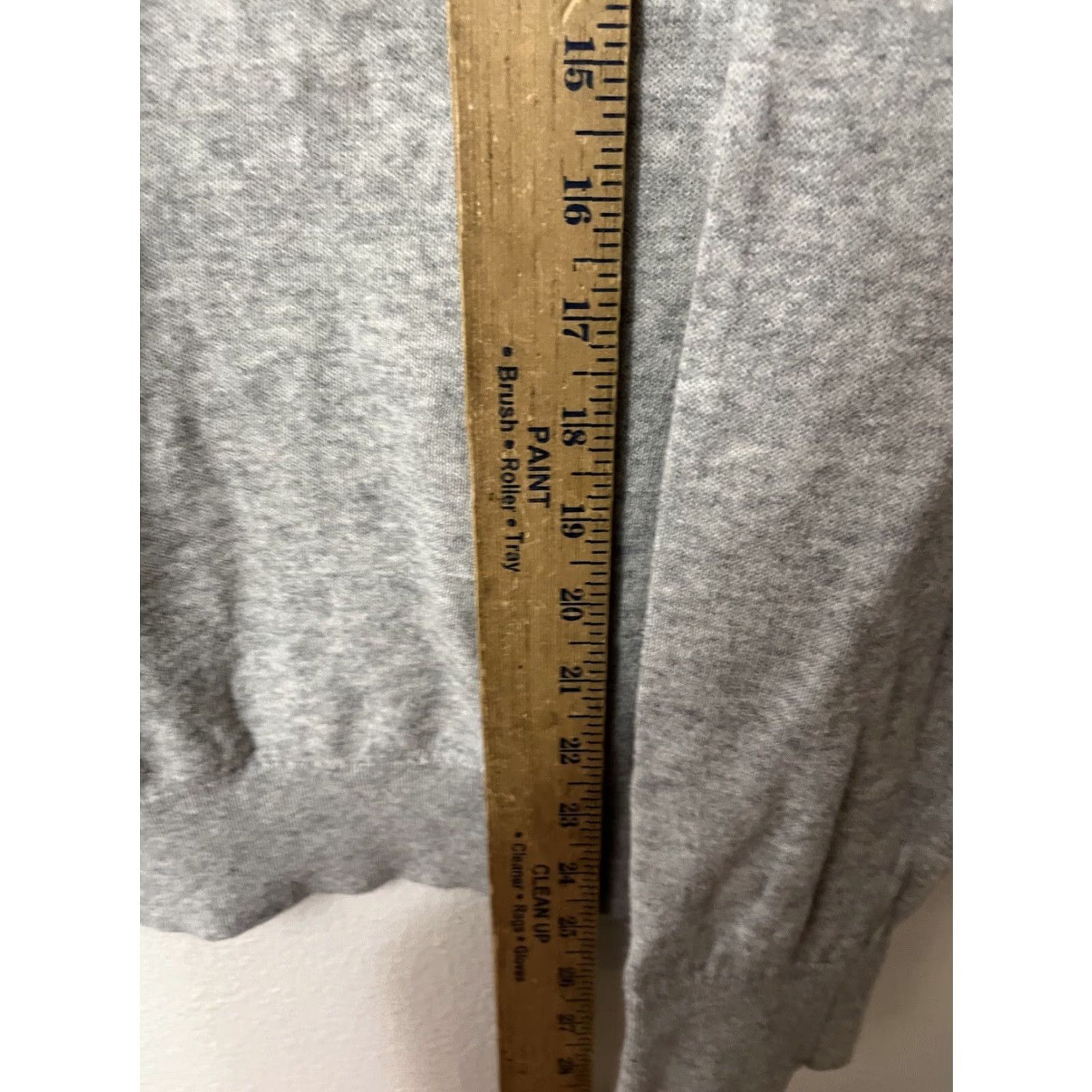 Banana Republic Banana Republic Sweater V-Neck Long Sleeve Gray Cotton Solid Men Size M Size M / US 6-8 / IT 42-44 - 4 Thumbnail