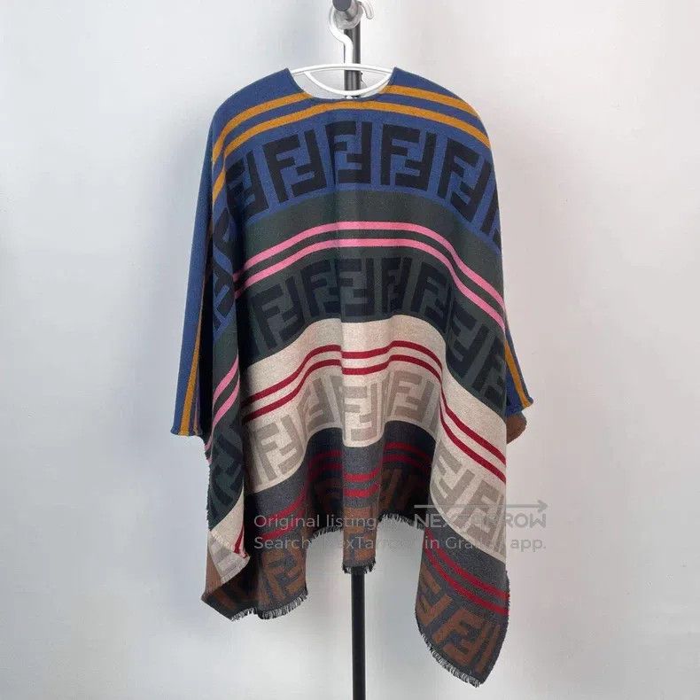 Fendi Fendi size 140＊140 Double-sided color-block cashmere scarf Size ONE SIZE - 2 Thumbnail