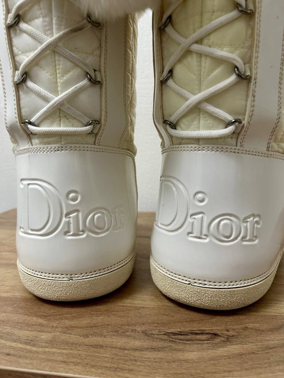 Dior Y2K Dior by John Galliano Fur Gradient Snow Pompon Boots Size US 7 / IT 37 - 9 Thumbnail