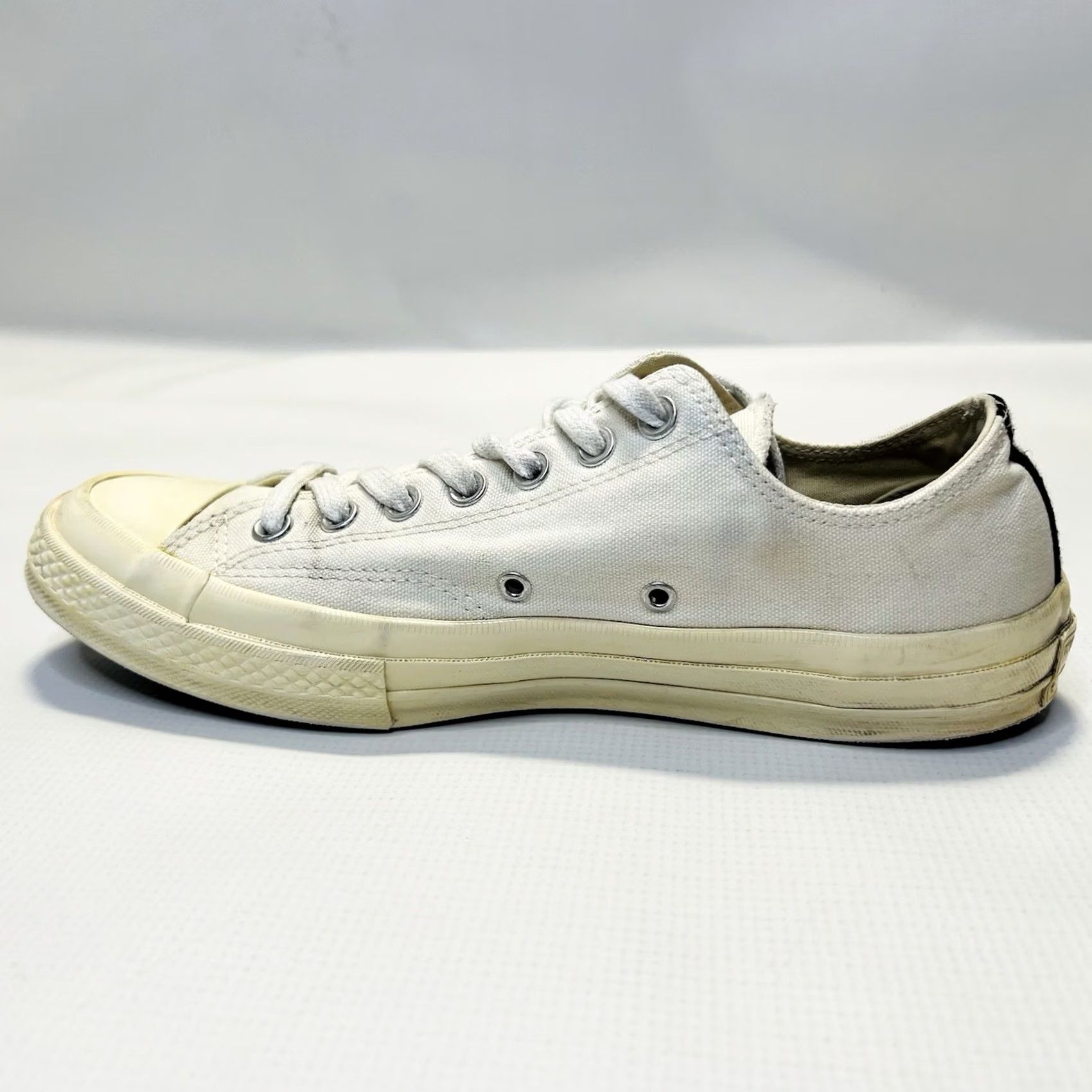 Converse Converse Comme des Garçons Play x Chuck 70 Low Milk Sneakers Mens Size 9 Womens Size 11 White Colorblock Canvas Rubber Shoes Retro Casual Workwear Size US 9 / IT 39 - 6 Thumbnail