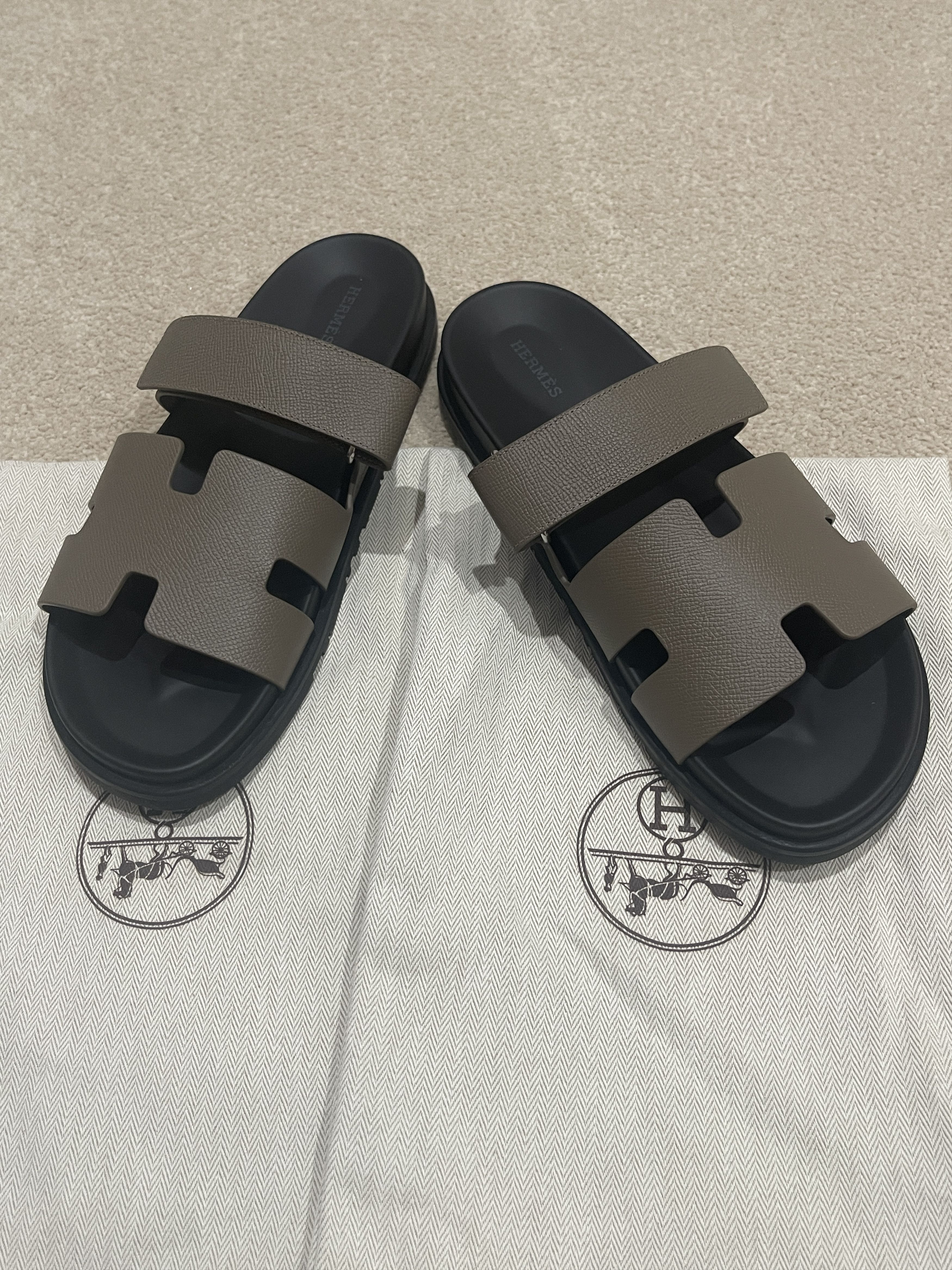 Hermes Hermès Brand New, Unworn Men's Etoupe Epsom Chypre Sandals Size US 10 / EU 43 - 10 Thumbnail