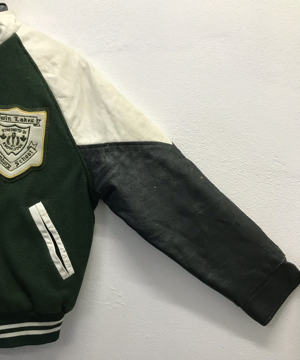CHALLENGER Vintage Challenger Made In Canada Varsity Jacket Size US M / EU 48-50 / 2 - 7 Thumbnail