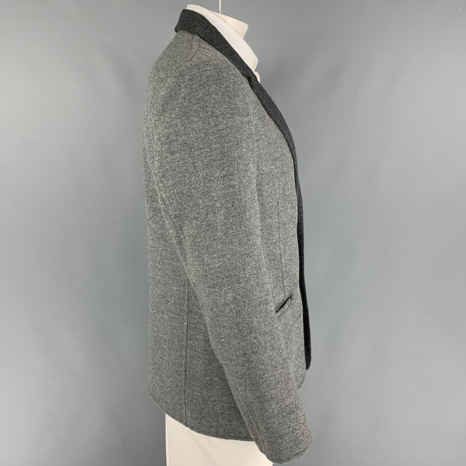 Calvin Klein Size 42 Grey Charcoal Wool Notch Lapel Sport Coat Size 42R - 2 Thumbnail