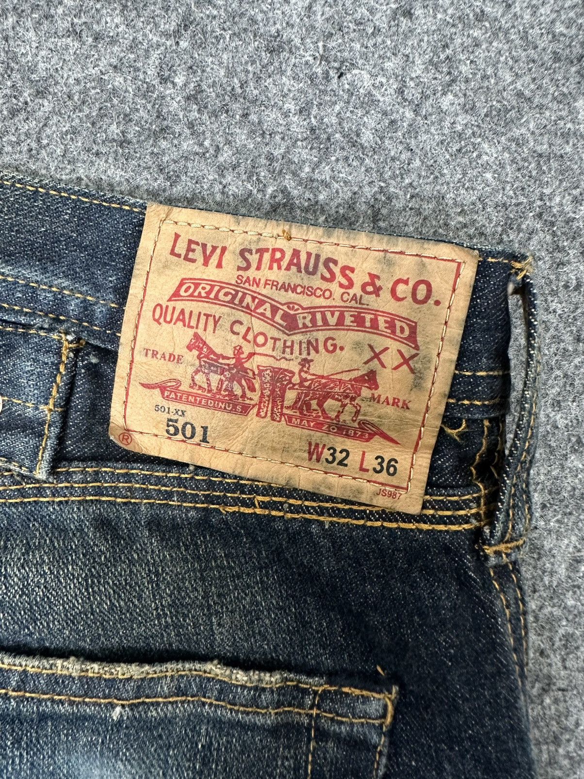 Levi's × Vintage Levi’s- Vintage 501 Buckley Back Indigo Big E Selvedge Jeans Size US 32 / EU 48 - 15 Thumbnail