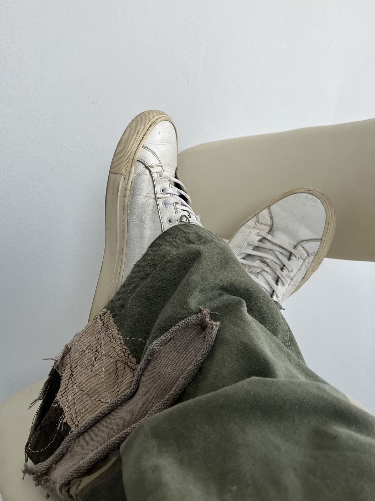 Common Projects Common Projects Low Top Sneaker Distressed Size US 9 / EU 42 - 3 Thumbnail