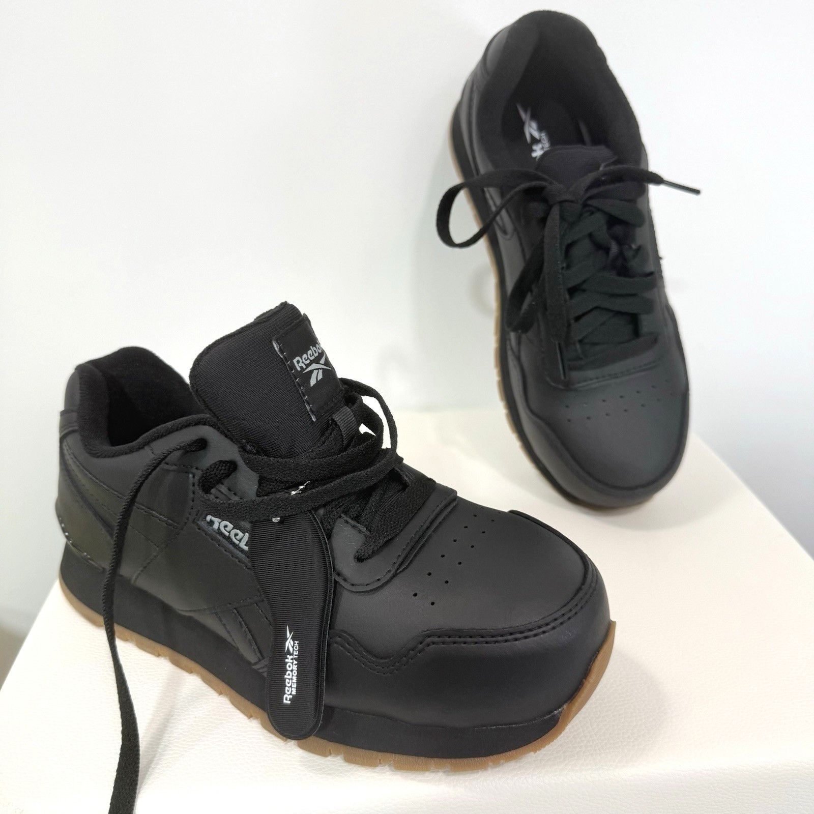 Reebok Reebok Work Harman Black UNISEX Size: Men’s 4M/Wo’s 6M Size US 6 / EU 39 - 1 Thumbnail