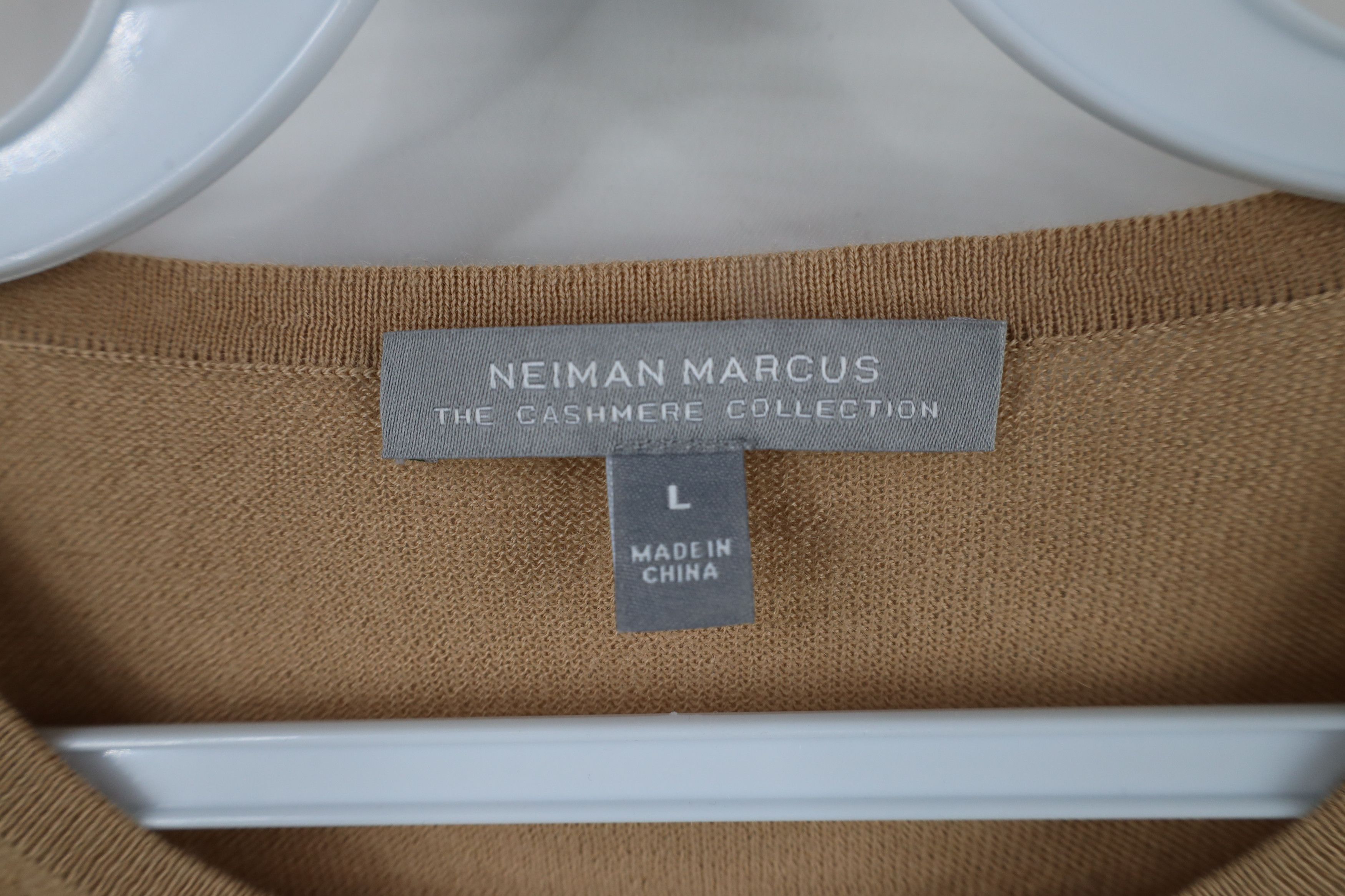 Neiman Marcus × Vintage Vintage Neiman Marcus Lightweight Cashmere Sweater Beige Size L / US 10 / IT 46 - 6 Thumbnail