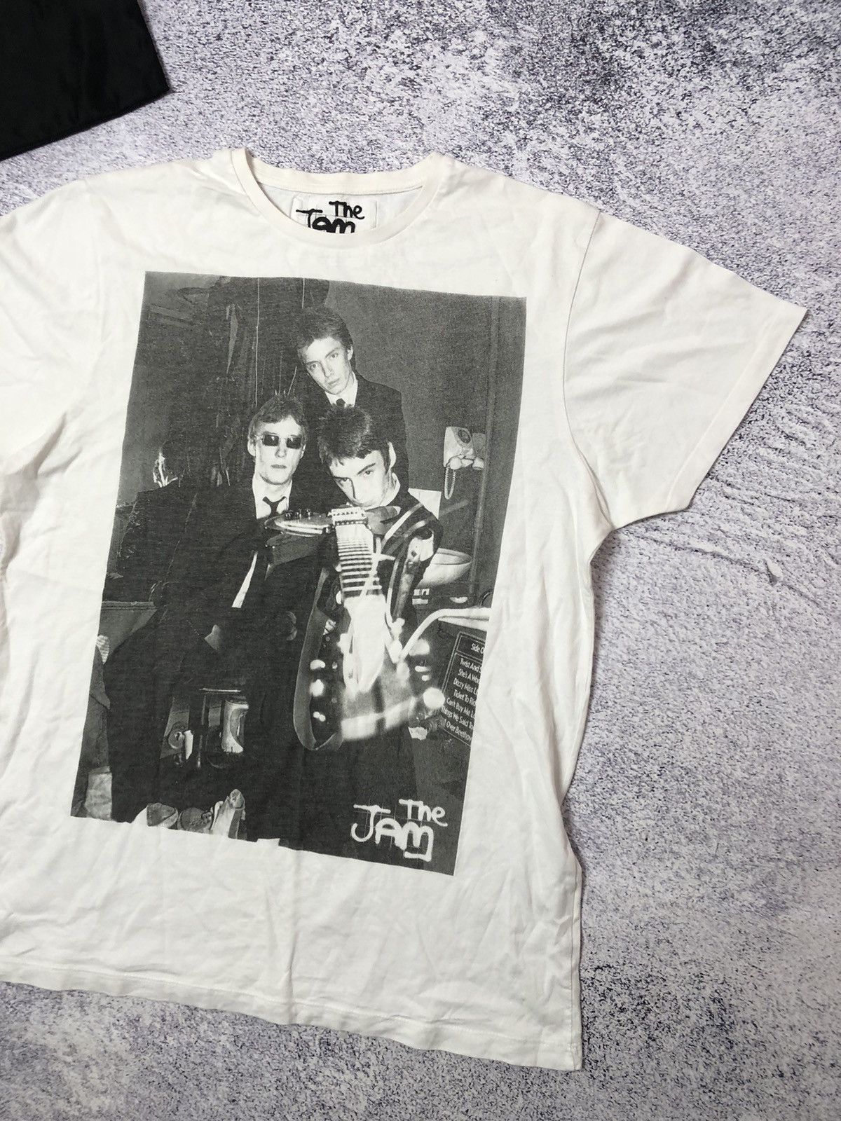Other Rock T-shirt The Jam 2011 size Xl vintage y2k rock shirt Size US XL / EU 56 / 4 - 2 Thumbnail