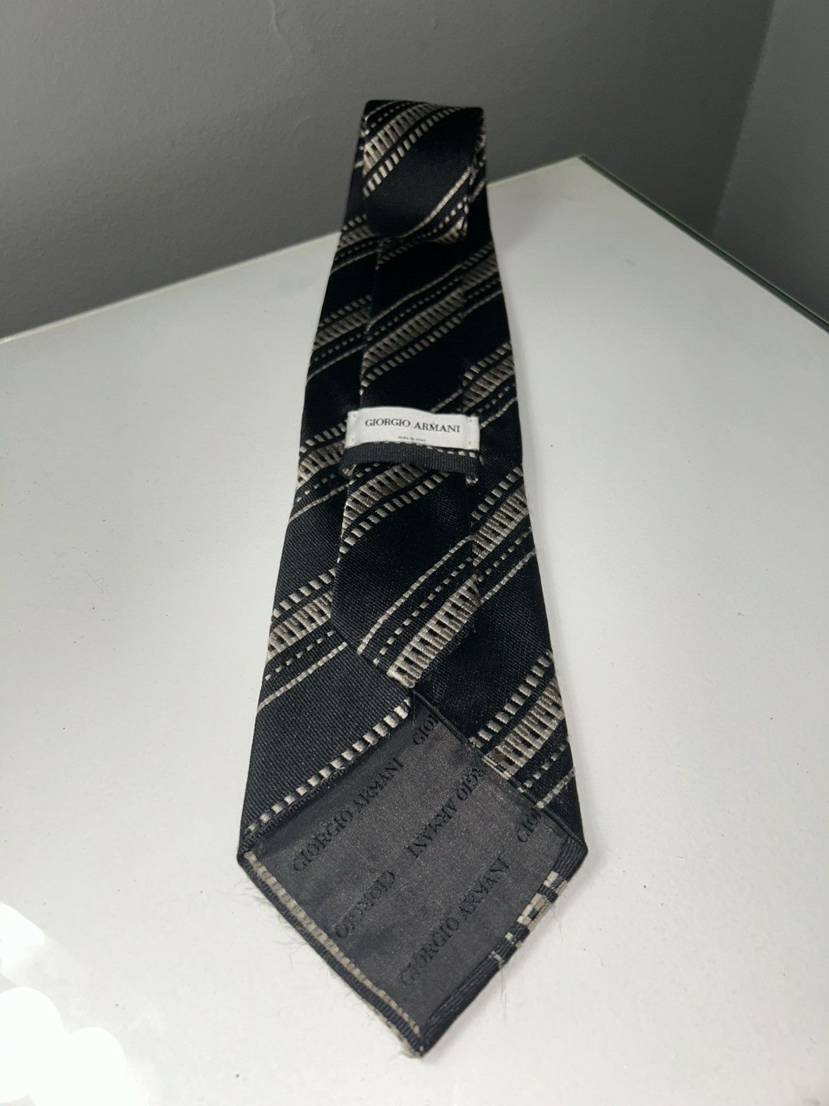 Giorgio Armani Georgio Armani Black &Silver Striped Men's Silk Tie Size ONE SIZE - 7 Thumbnail