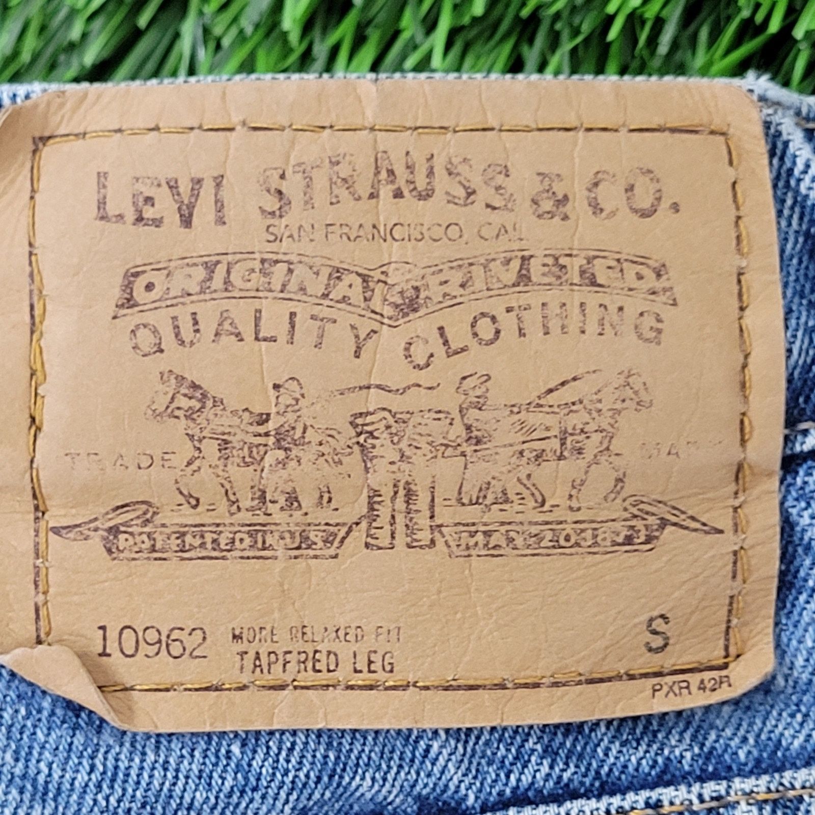 Levi's Vintage LEVIS 962 Tapered Baggy Jeans Womens 10 30x29 USA Size 32" / US 10 / IT 46 - 5 Thumbnail