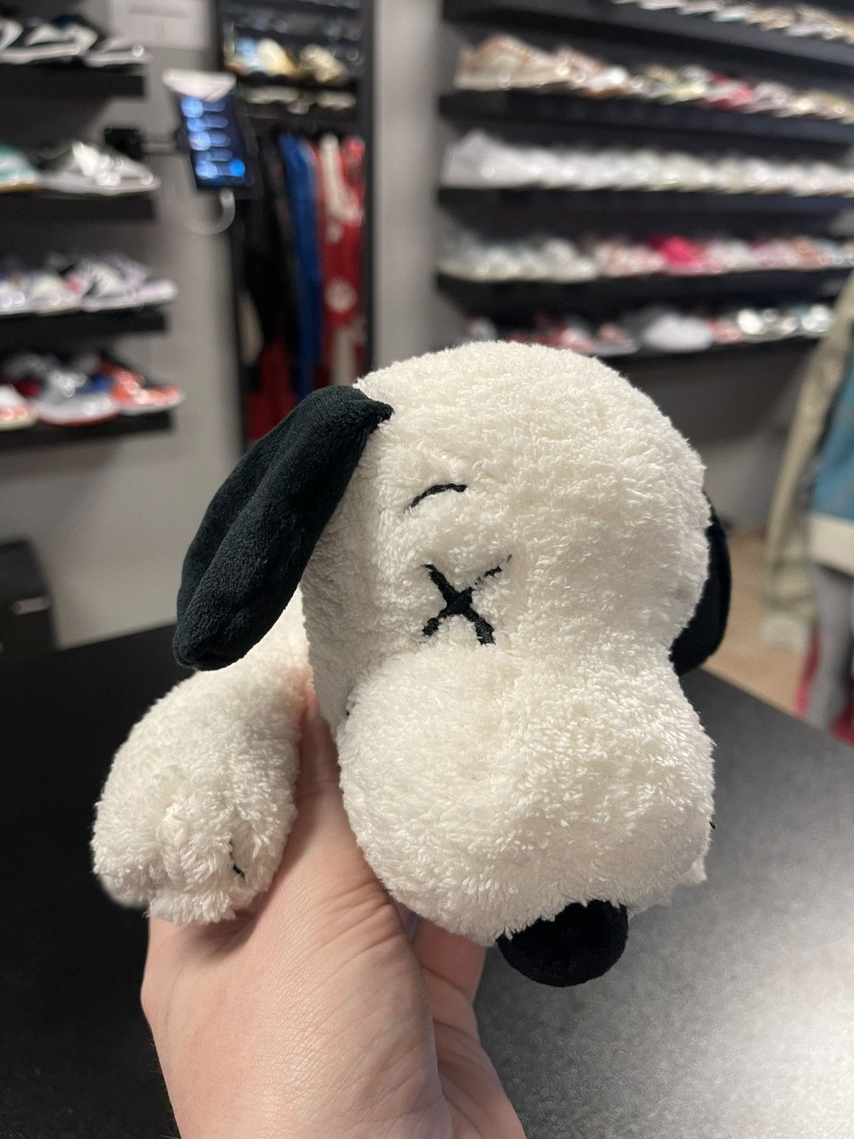 Kaws KAWS x Uniqlo x Peanuts Snoopy Plush (Small) White Size ONE SIZE - 2 Thumbnail