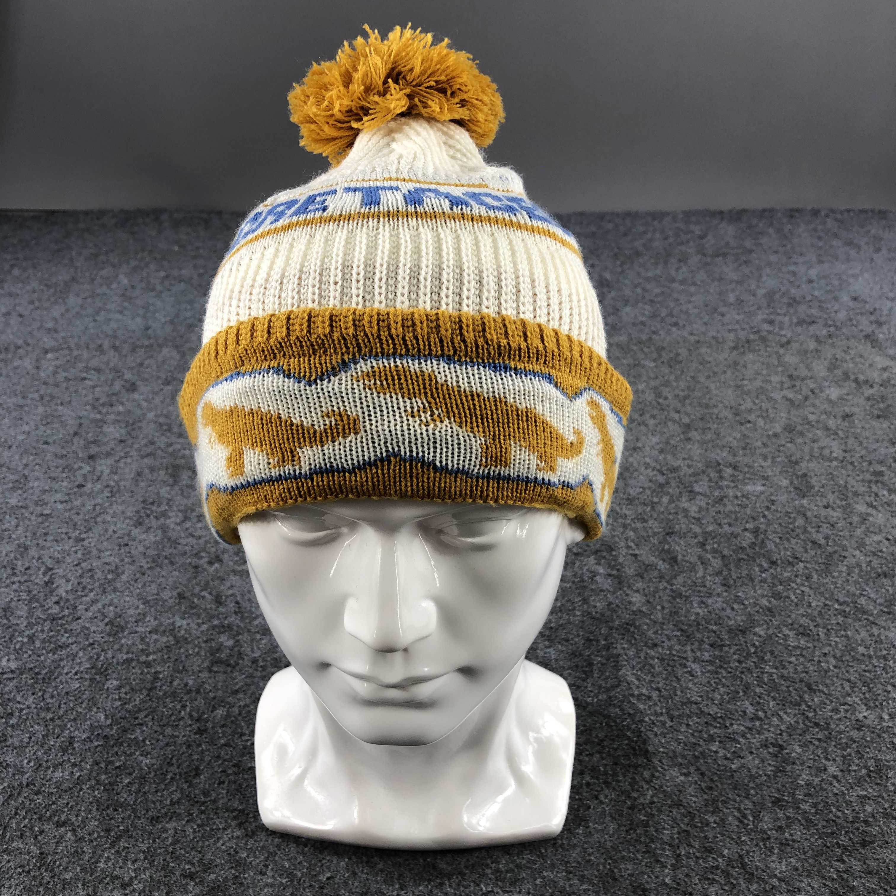 Vintage Cretaceous Bobble Beanie Snowcap Snow Hat B163 Size ONE SIZE - 1 Thumbnail