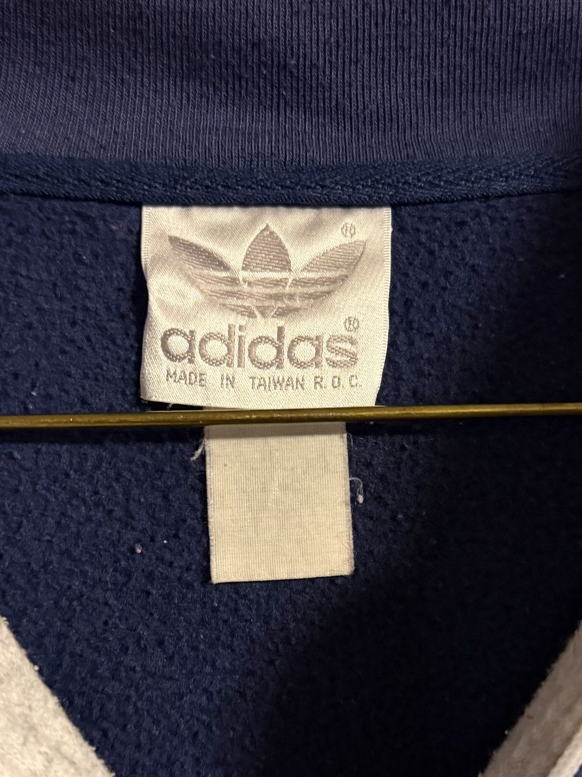 Adidas vtg 80s adidas 3 tone zip up sweatshirt fits M-L Size US M / EU 48-50 / 2 - 4 Thumbnail