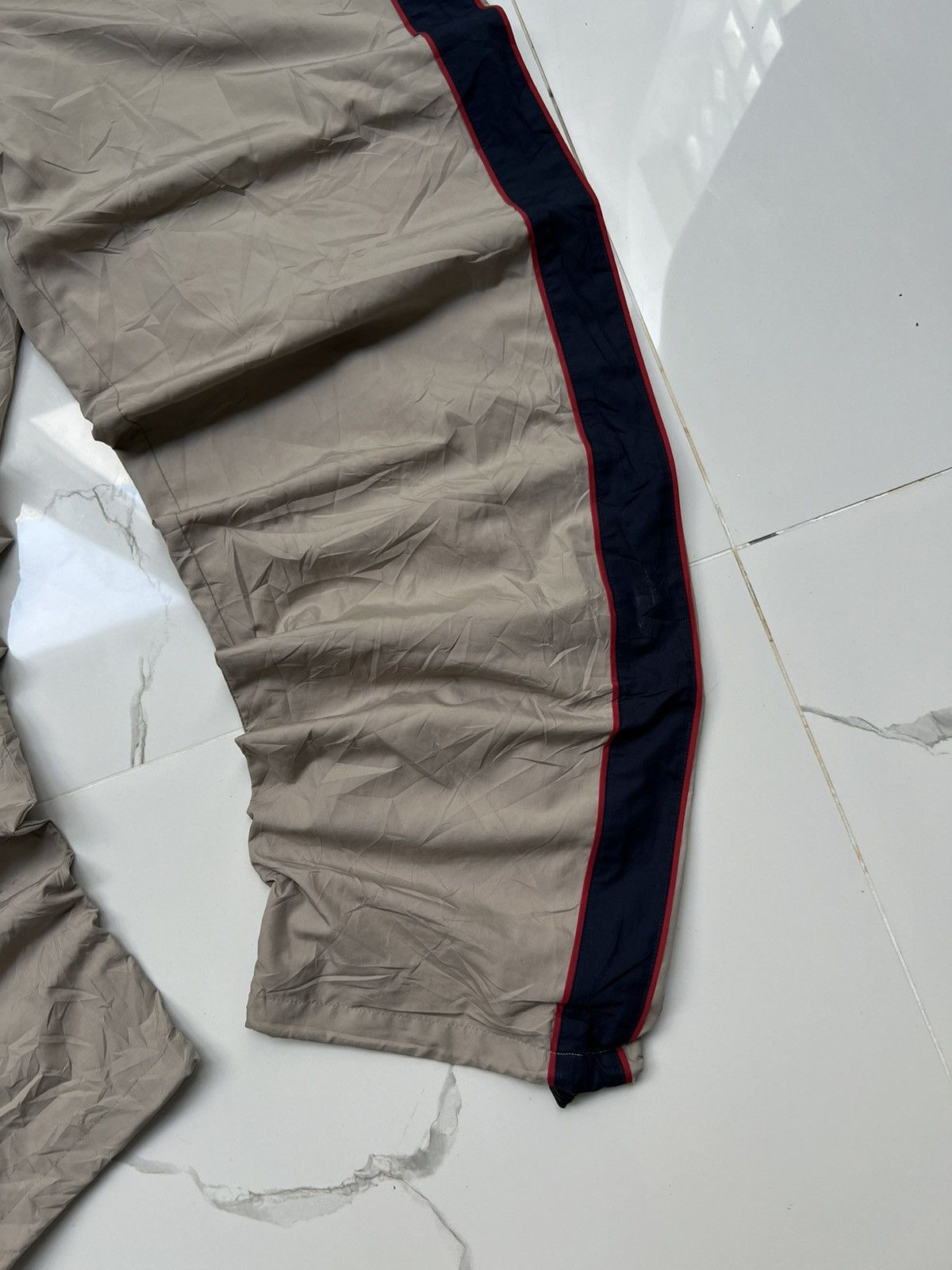 Nike × Vintage 90's NIKE RED SWOOSH BAGGY Y2K TRACK PANTS Size US 34 / EU 50 - 2 Thumbnail