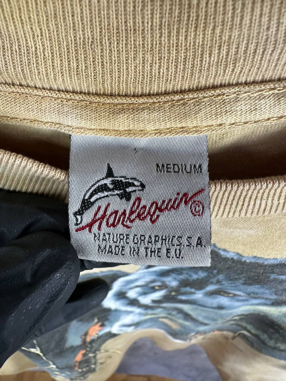 Vintage Harlequin Vintage 1973 Graphic T-Shirt Big Print Wolf Tee Size US M / EU 48-50 / 2 - 11 Thumbnail